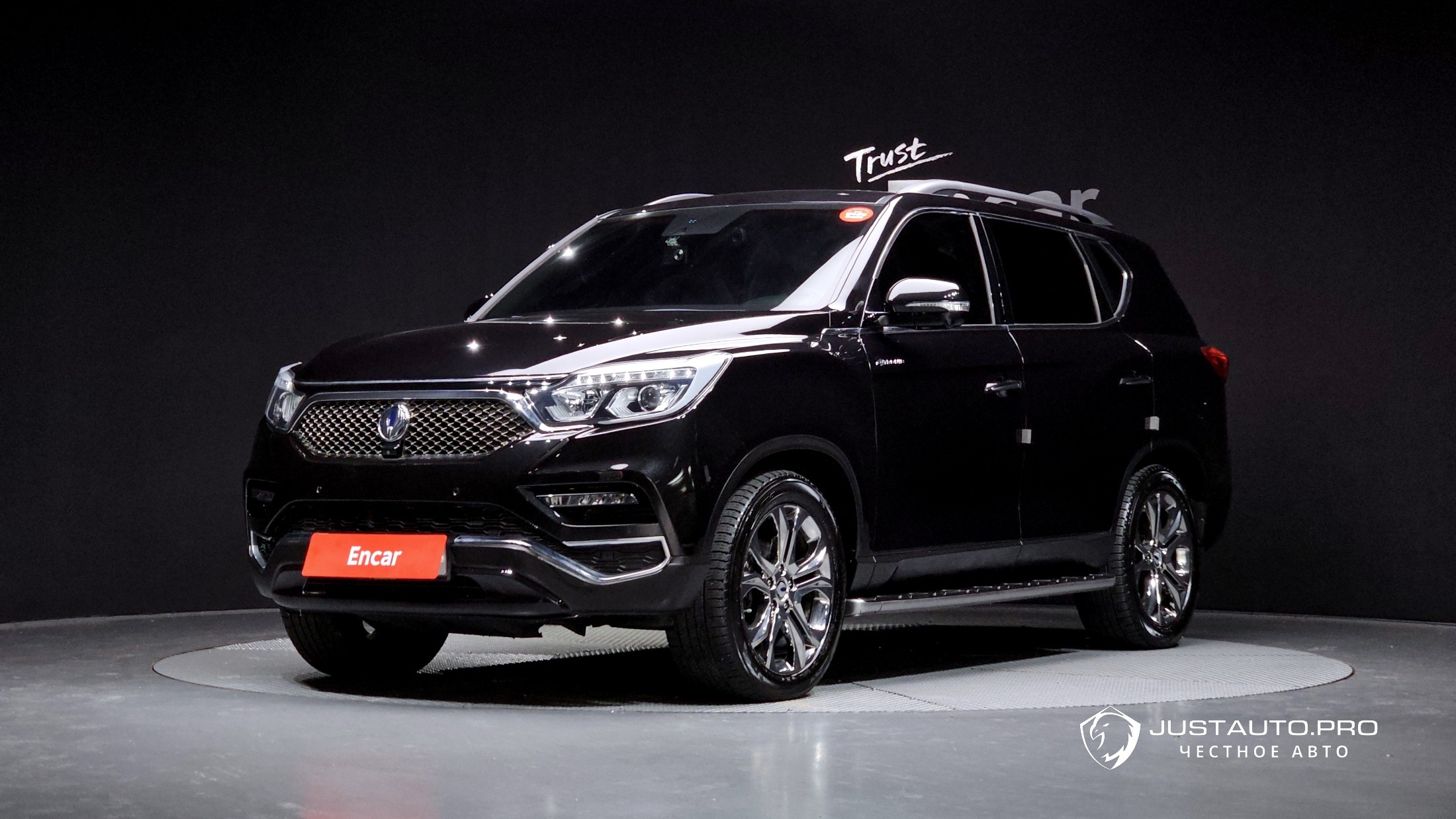 Автомобиль KG_Mobility_Ssangyong Rexton