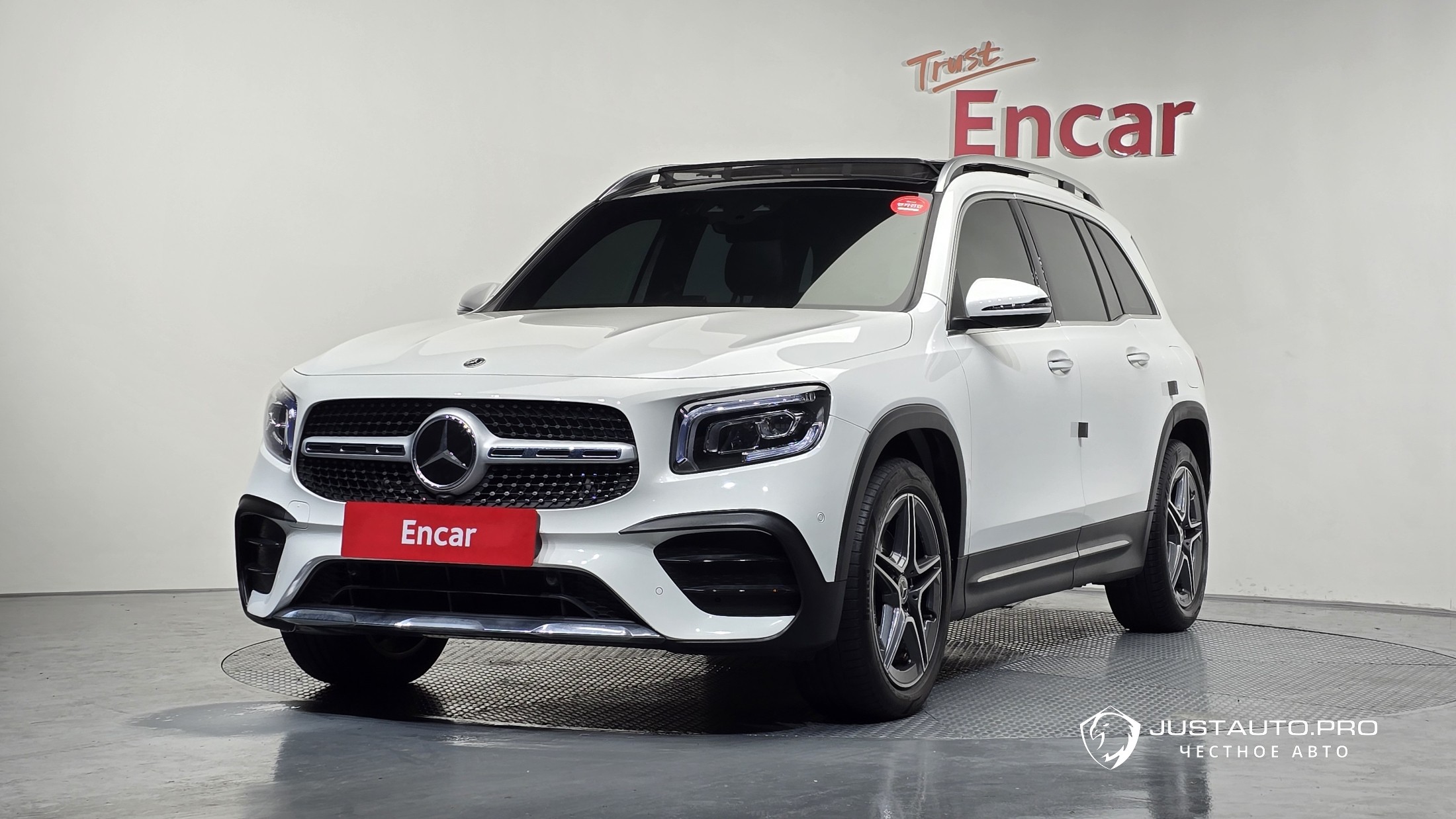 Автомобиль Mercedes-Benz GLB-Class