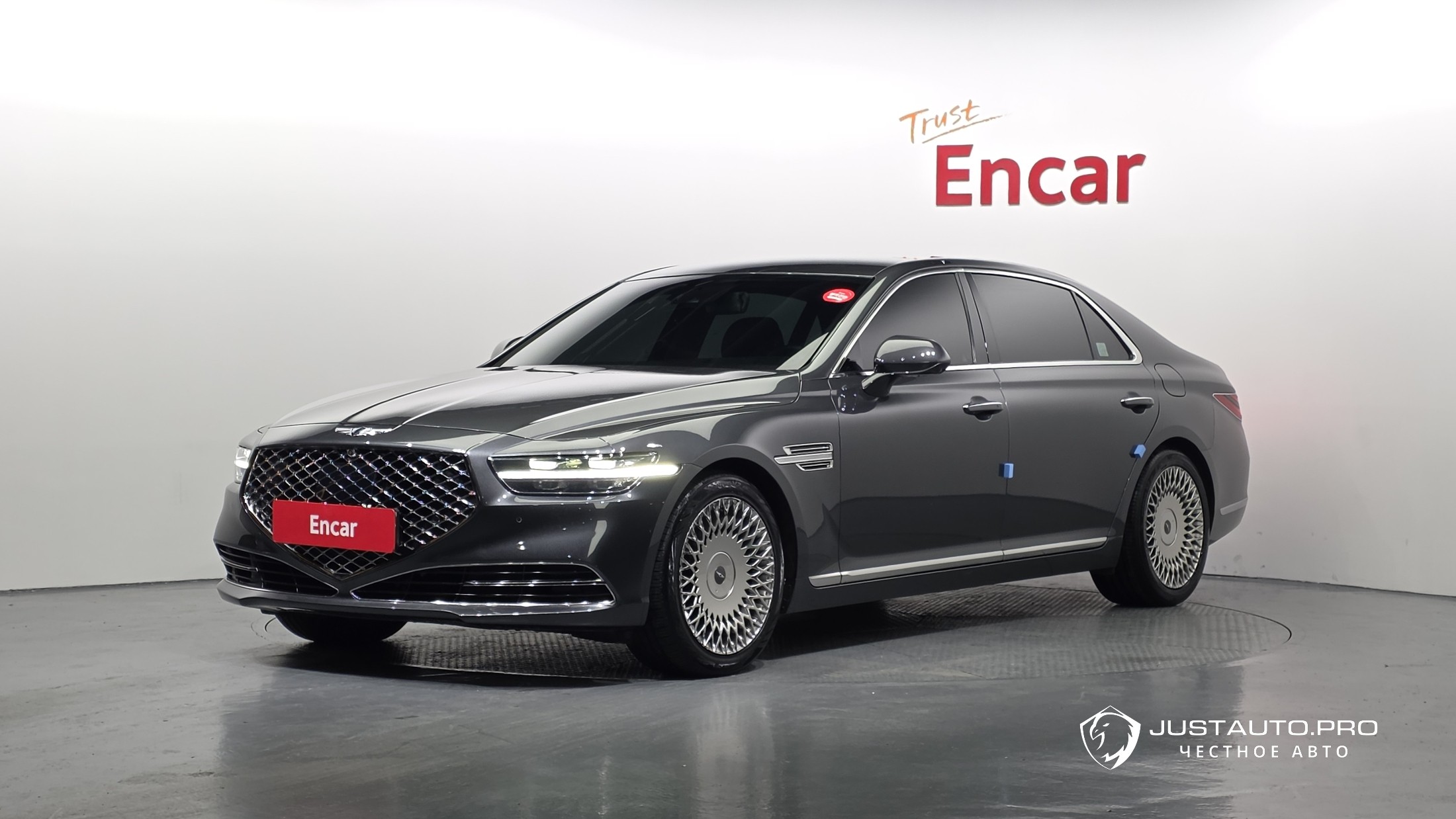 Автомобиль Genesis G90
