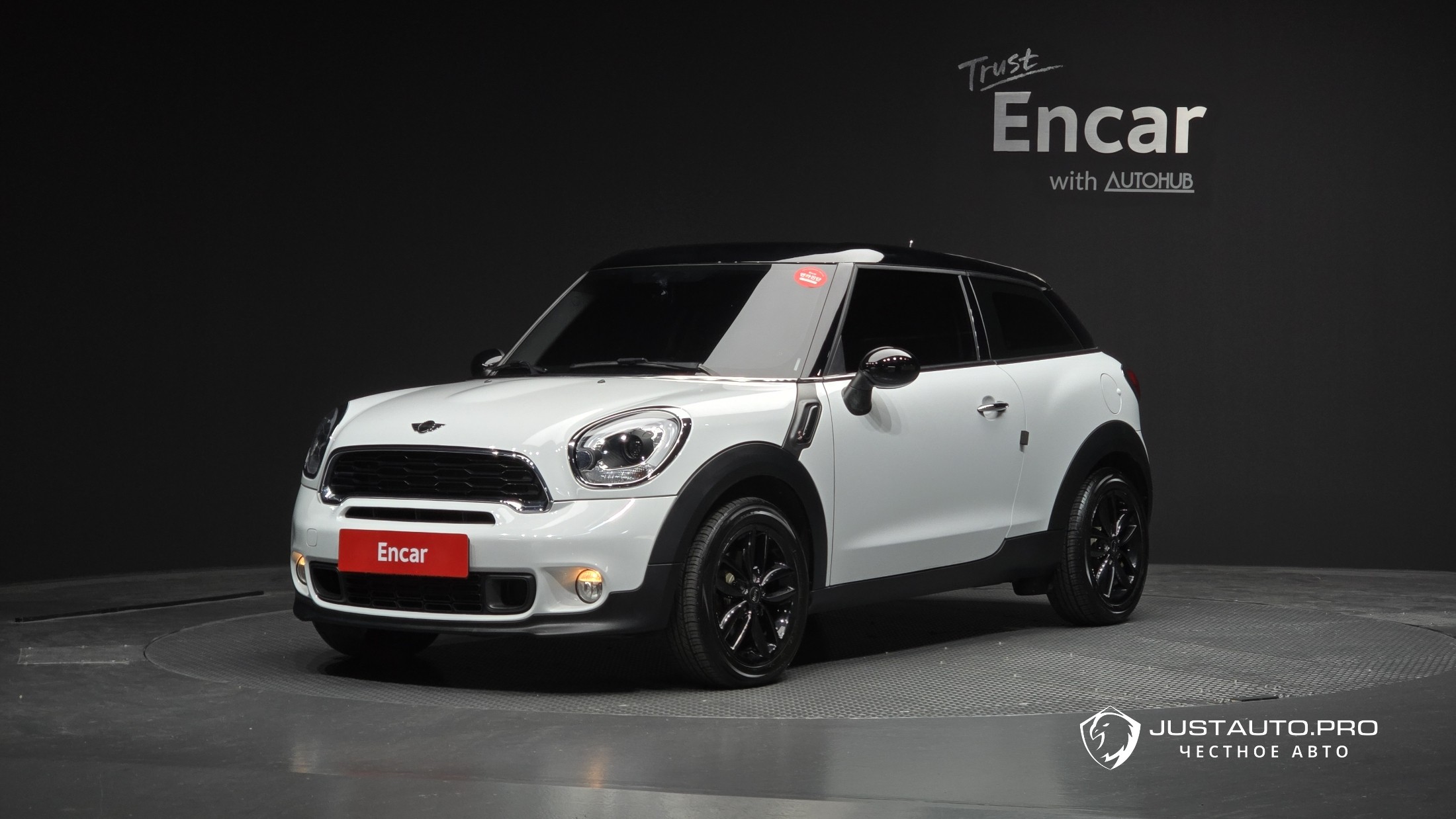 Автомобиль Mini Paceman