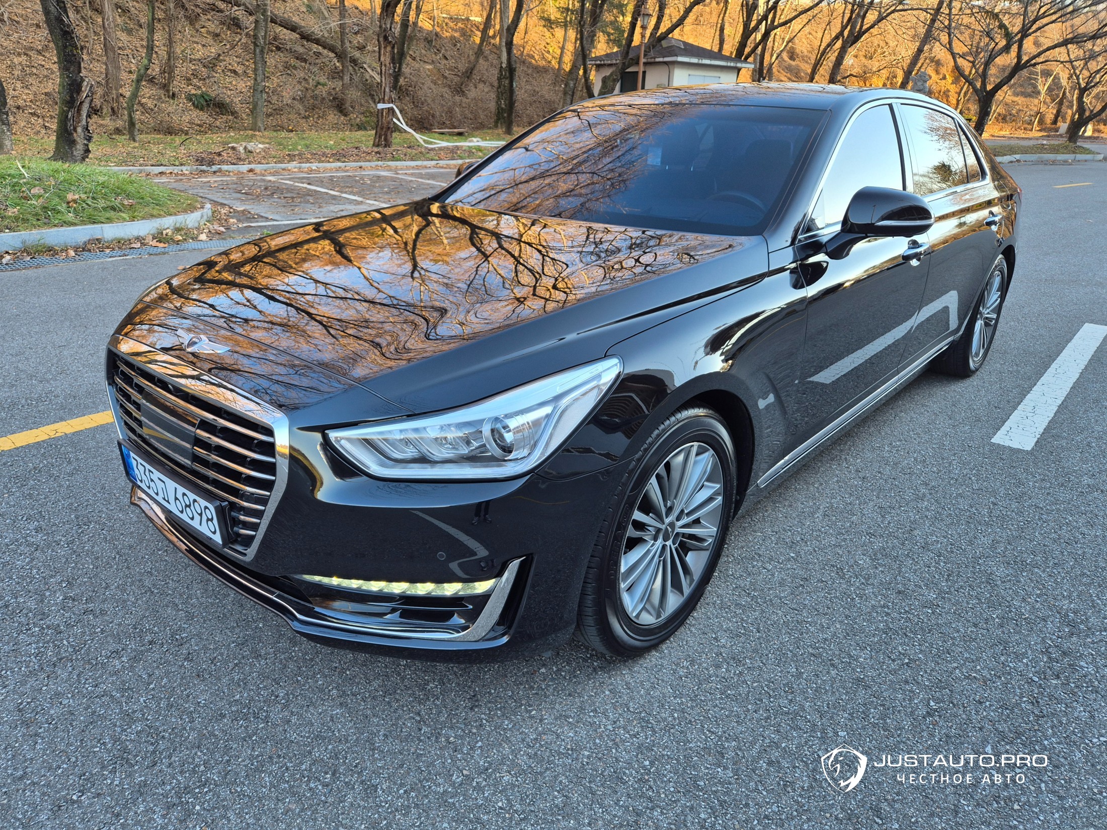 Автомобиль Genesis EQ900