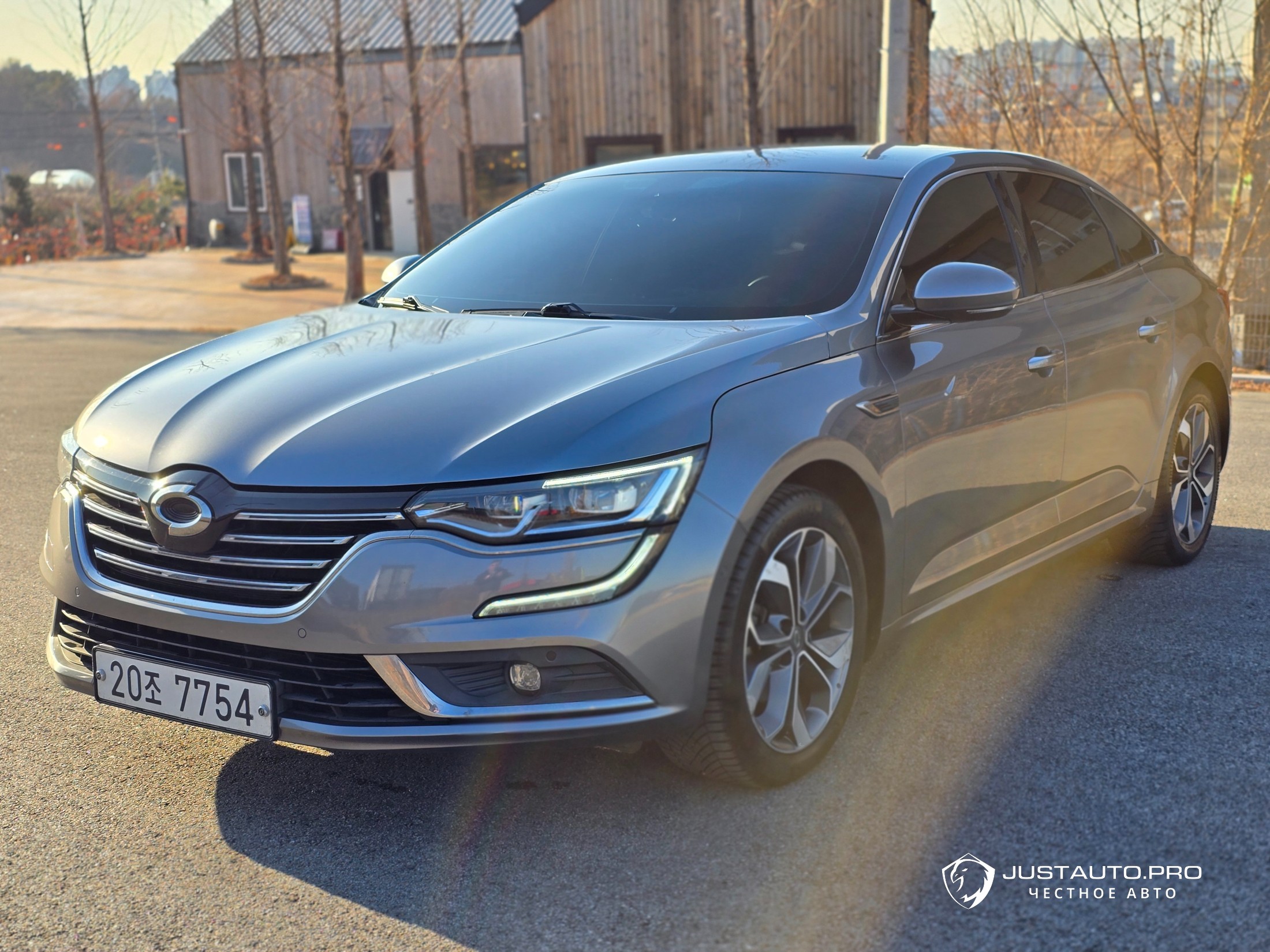 Автомобиль Renault-KoreaSamsung SM6