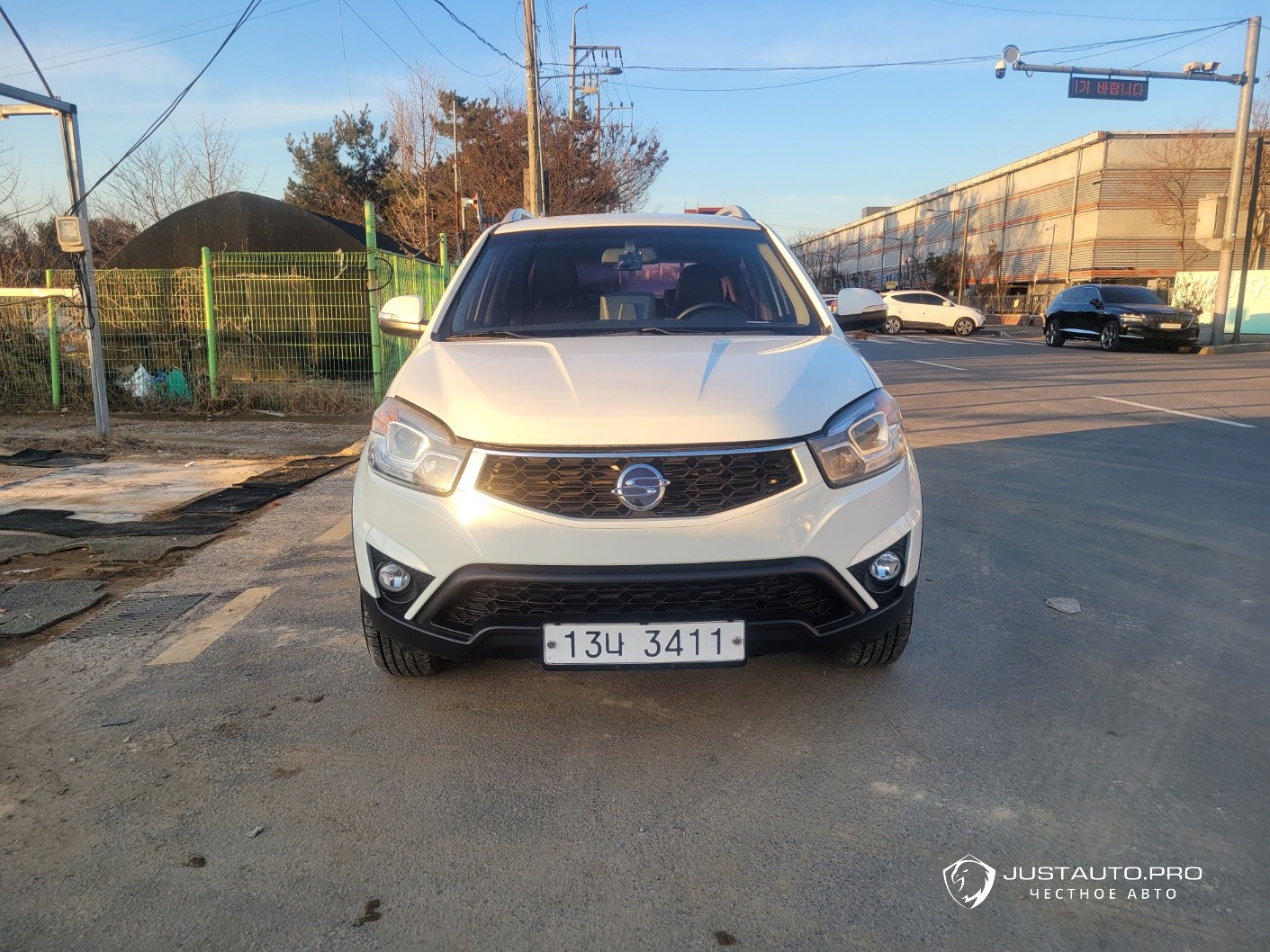 Автомобиль KG_Mobility_Ssangyong KORANDO
