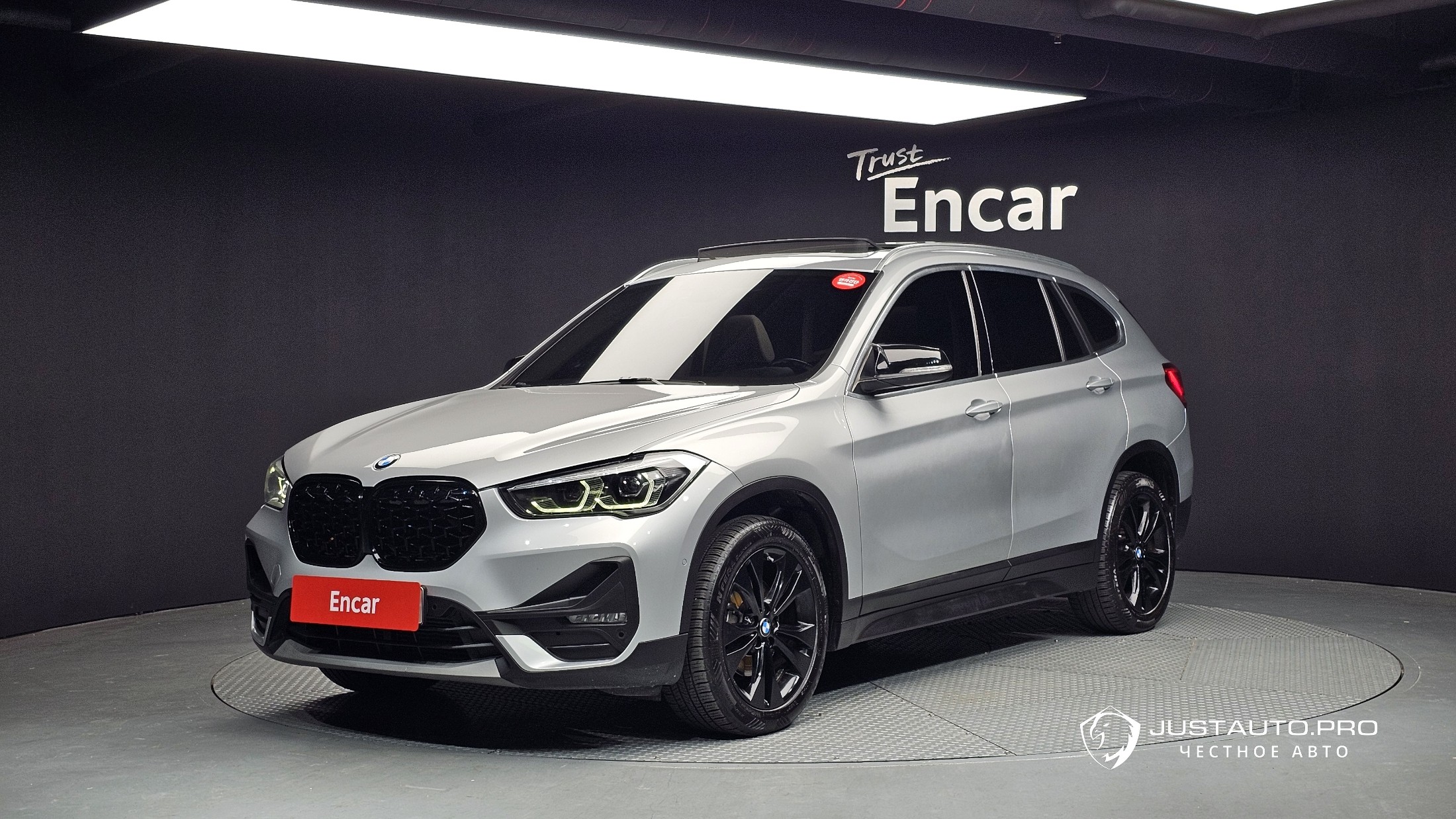 Автомобиль BMW X1