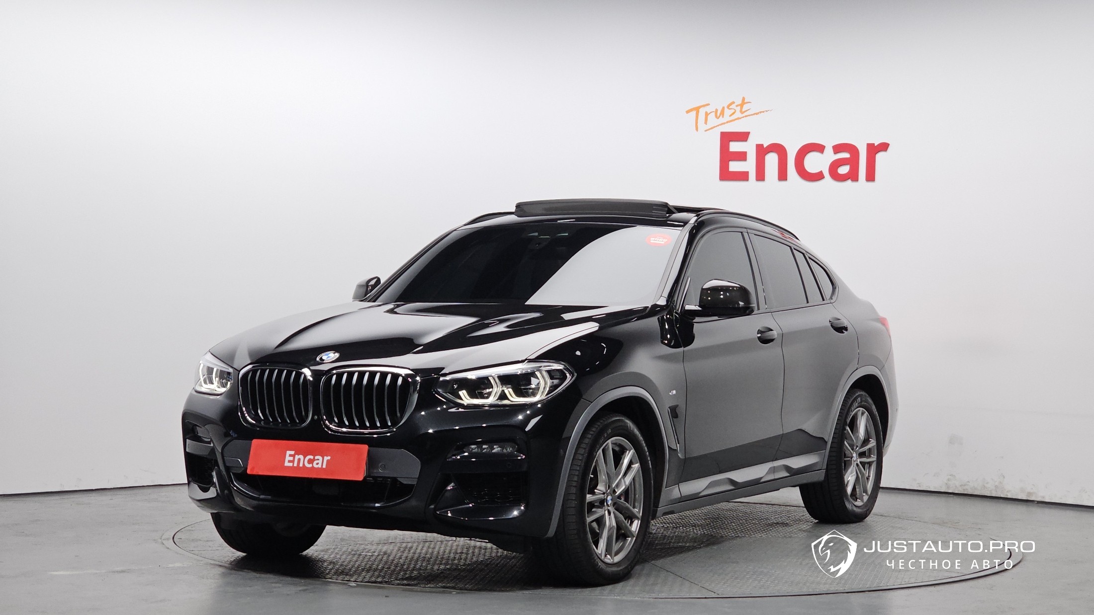 Автомобиль BMW X4