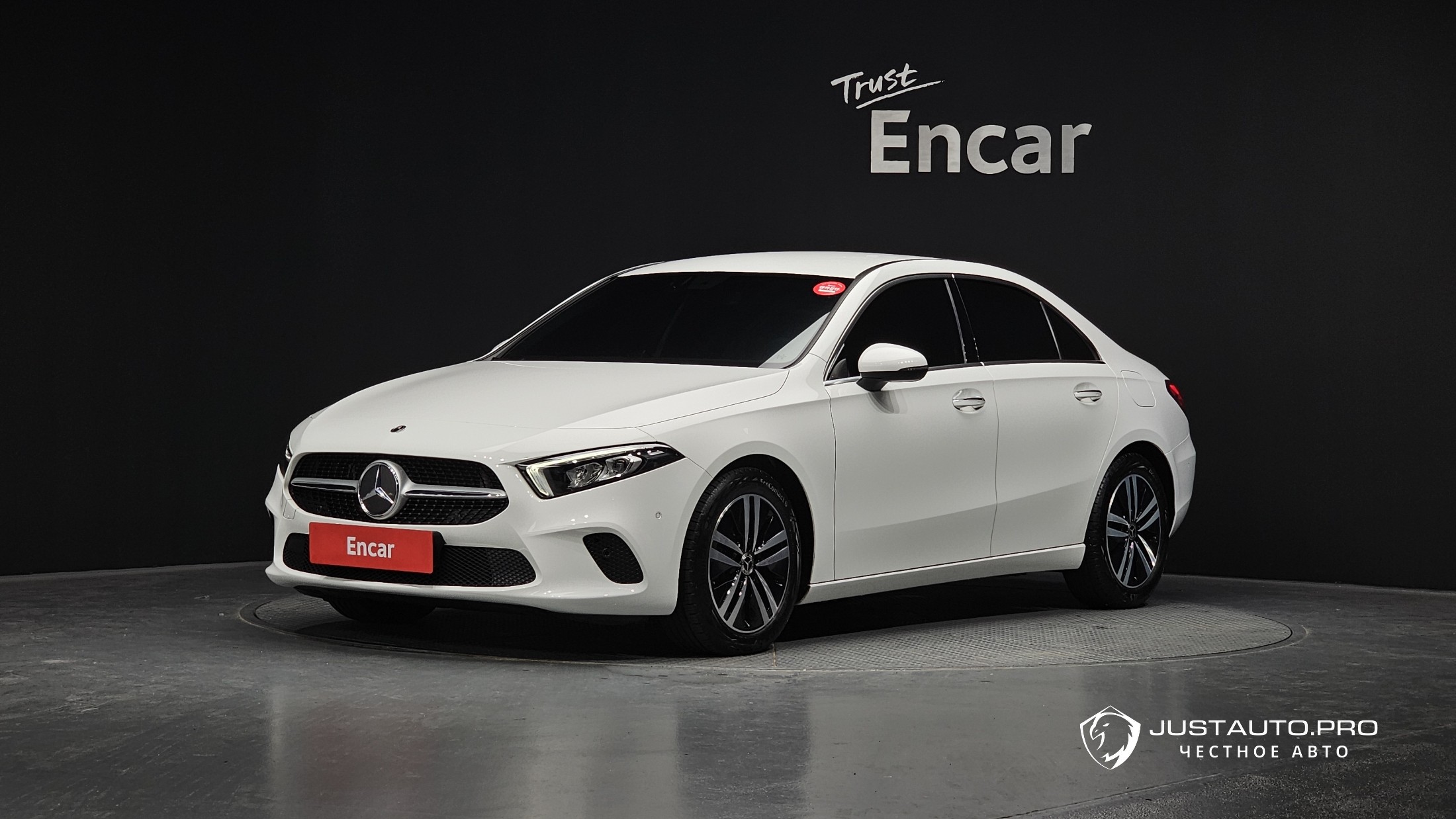 Автомобиль Mercedes-Benz A-Class