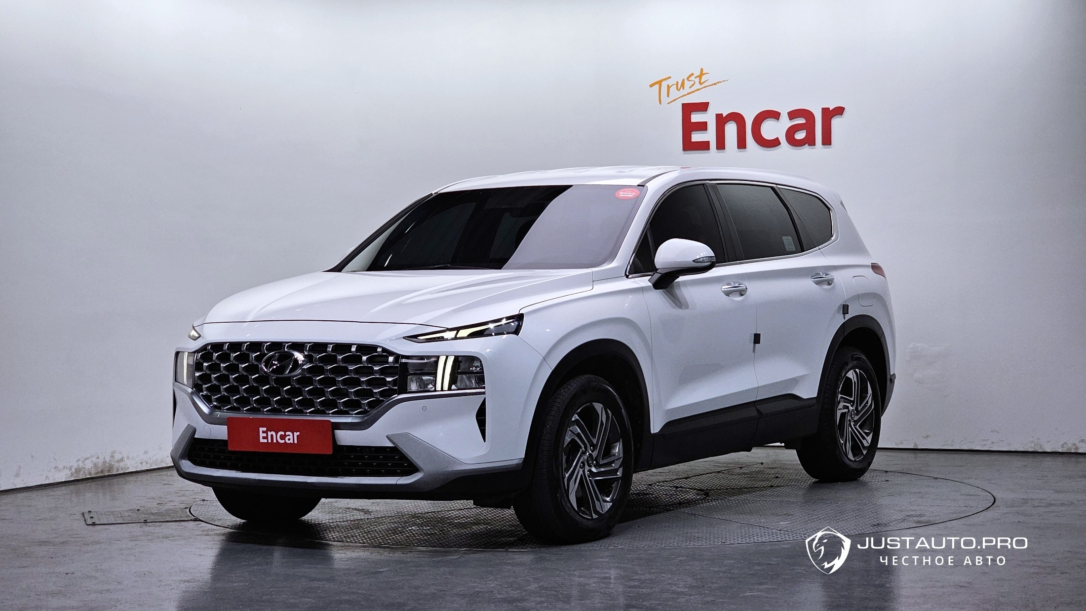 Автомобиль Hyundai Santafe