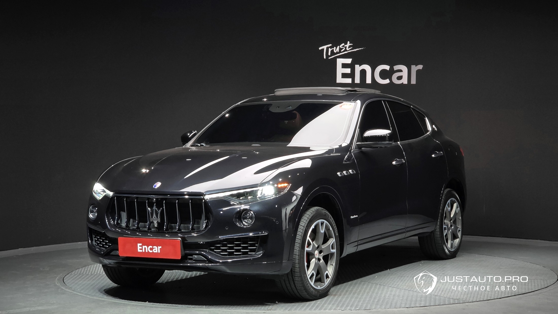 Автомобиль Maserati Levante