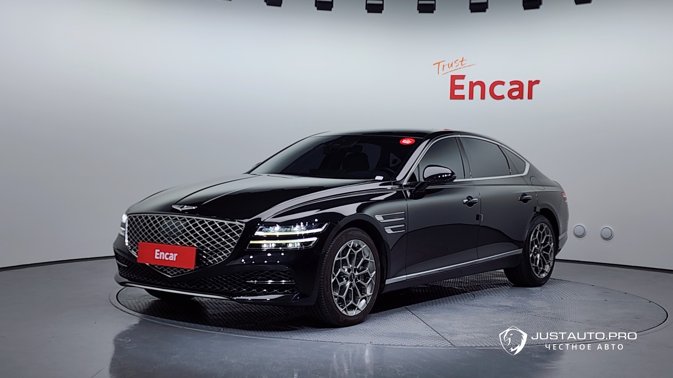 Автомобиль Genesis G80