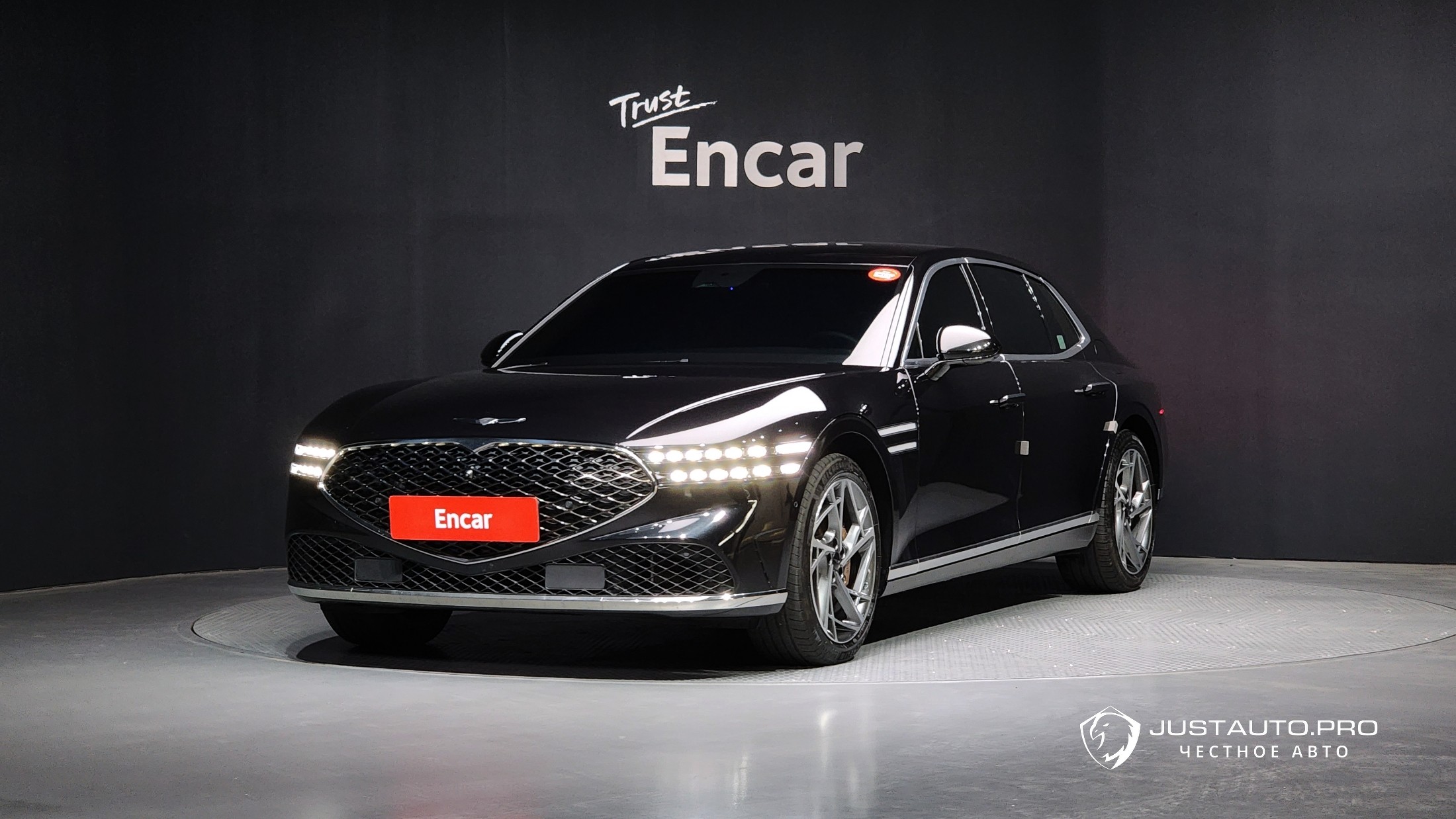 Автомобиль Genesis G90