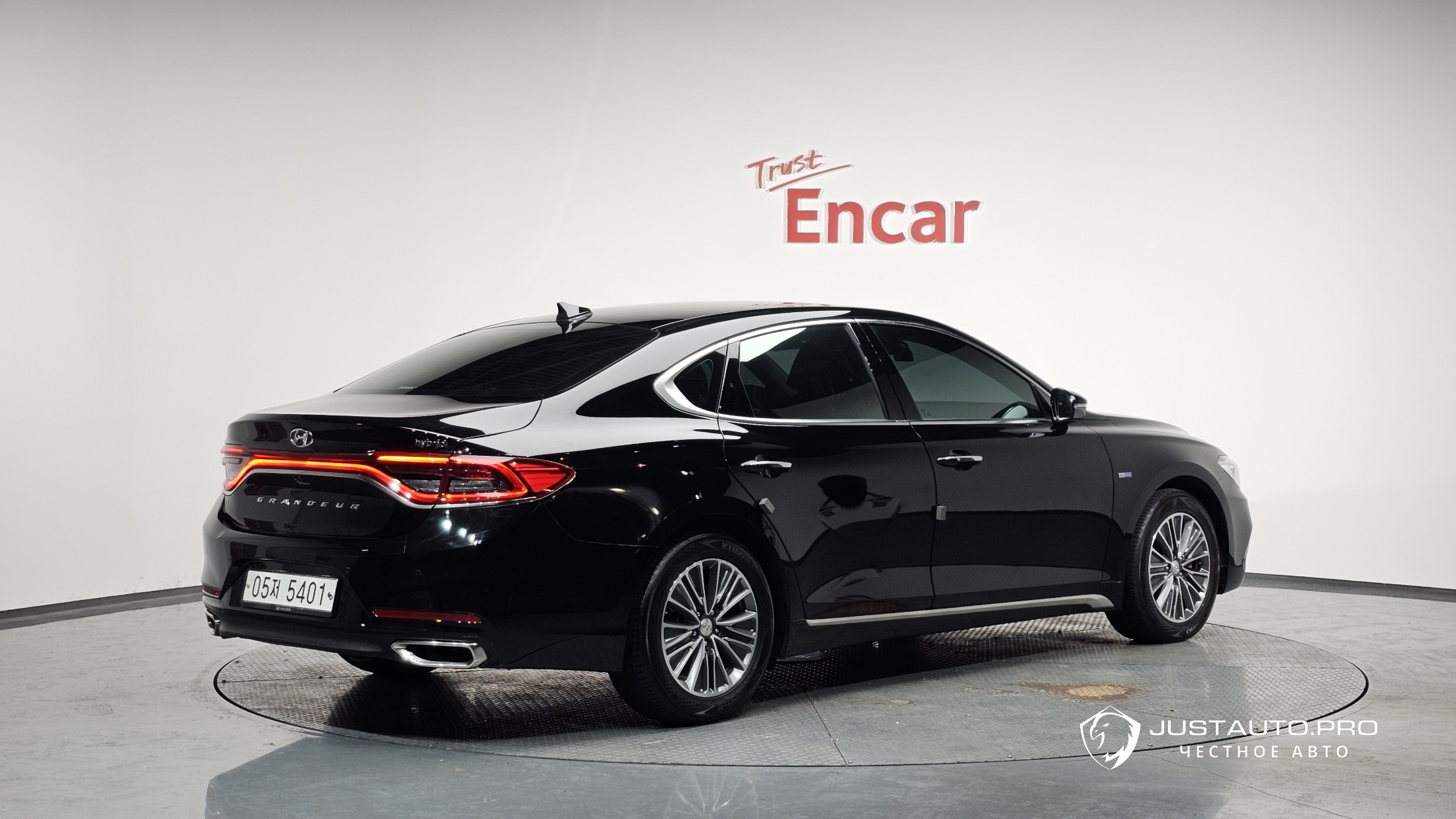 Автомобиль Hyundai Grandeur