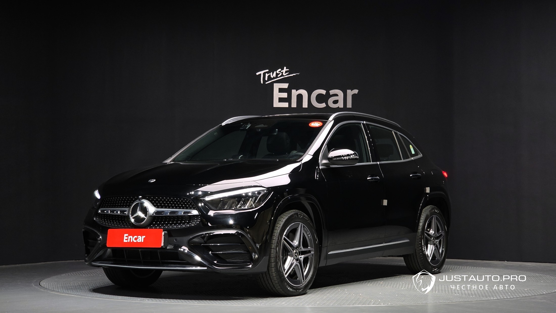 Автомобиль Mercedes-Benz GLA-Class