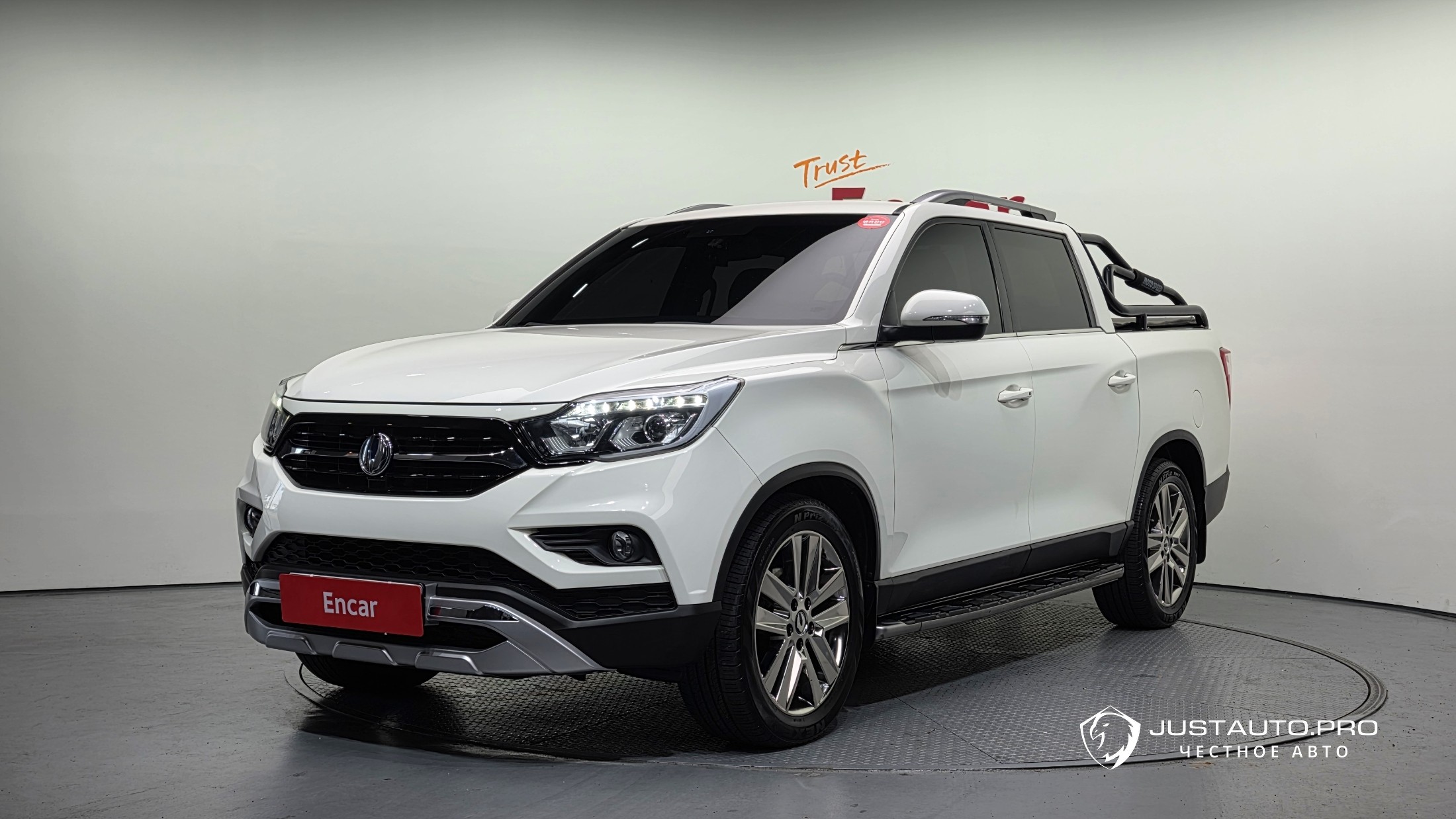 Автомобиль KG_Mobility_Ssangyong Rexton