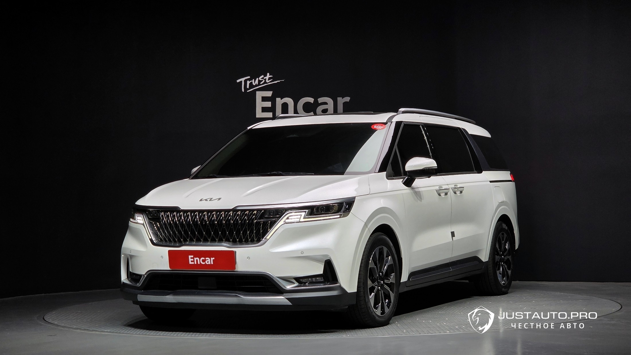 Автомобиль Kia Canival