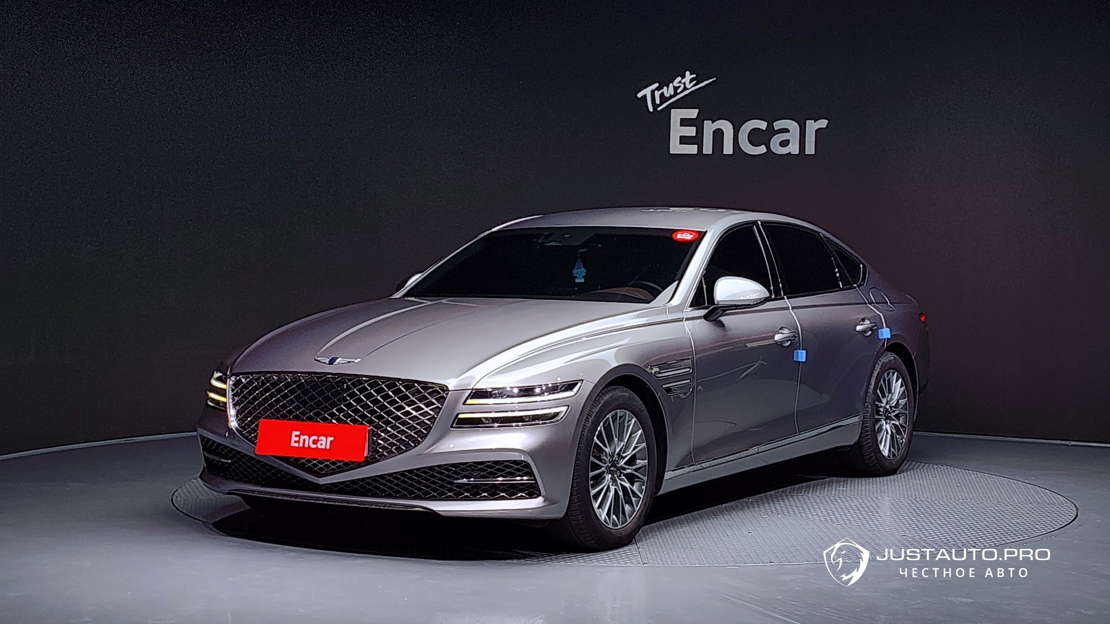 Автомобиль Genesis G80