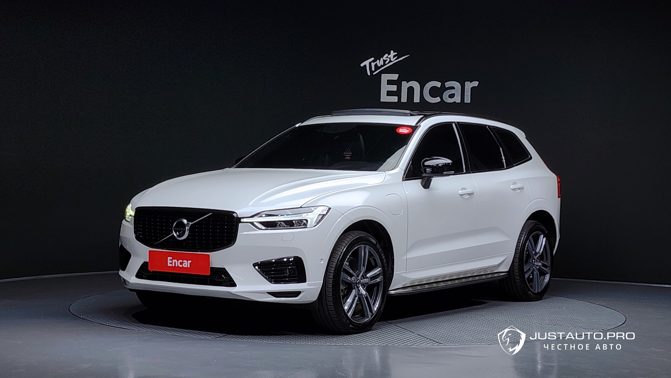 Автомобиль Volvo XC60