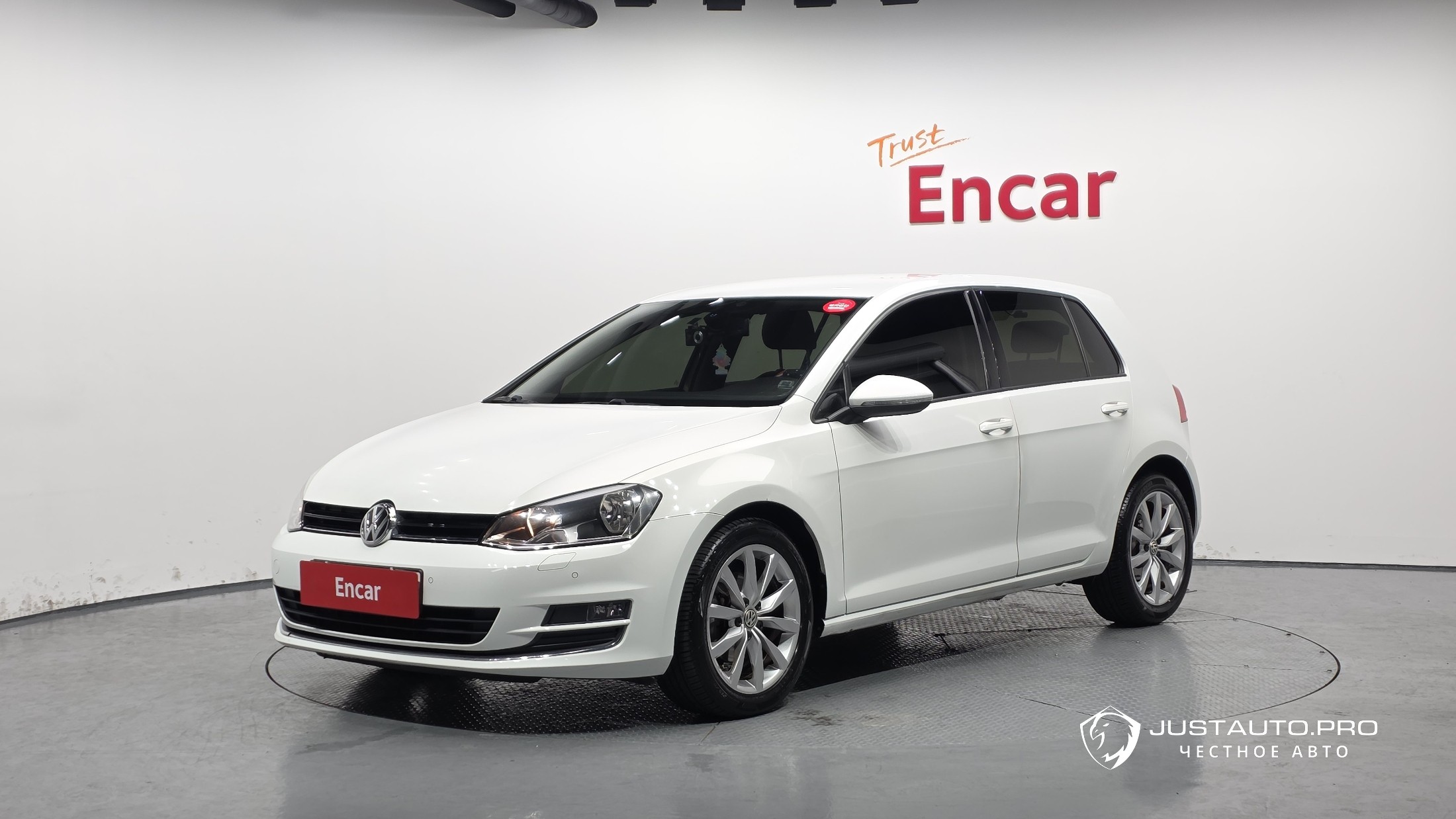 Автомобиль Volkswagen Golf