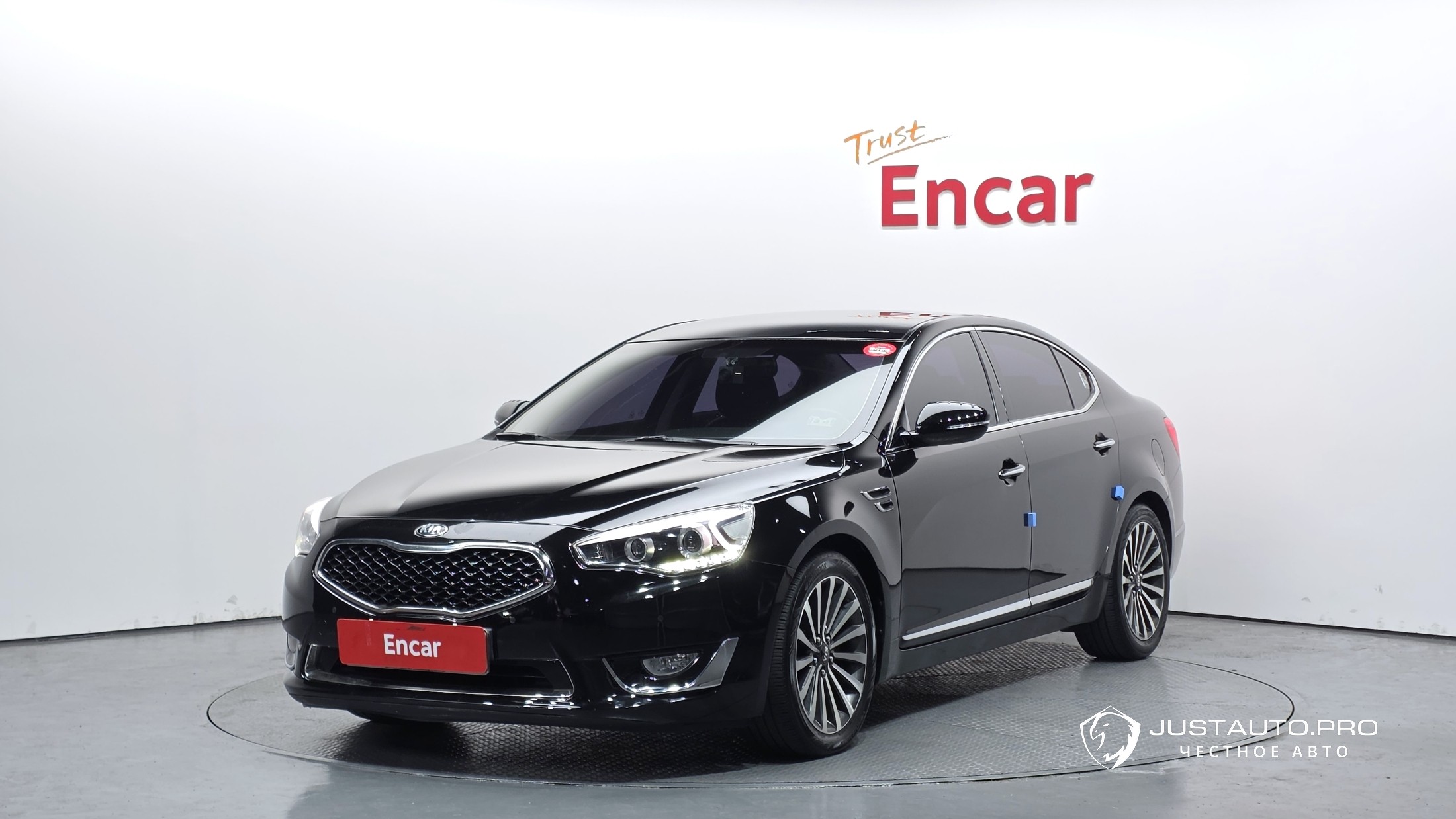 Автомобиль Kia K7