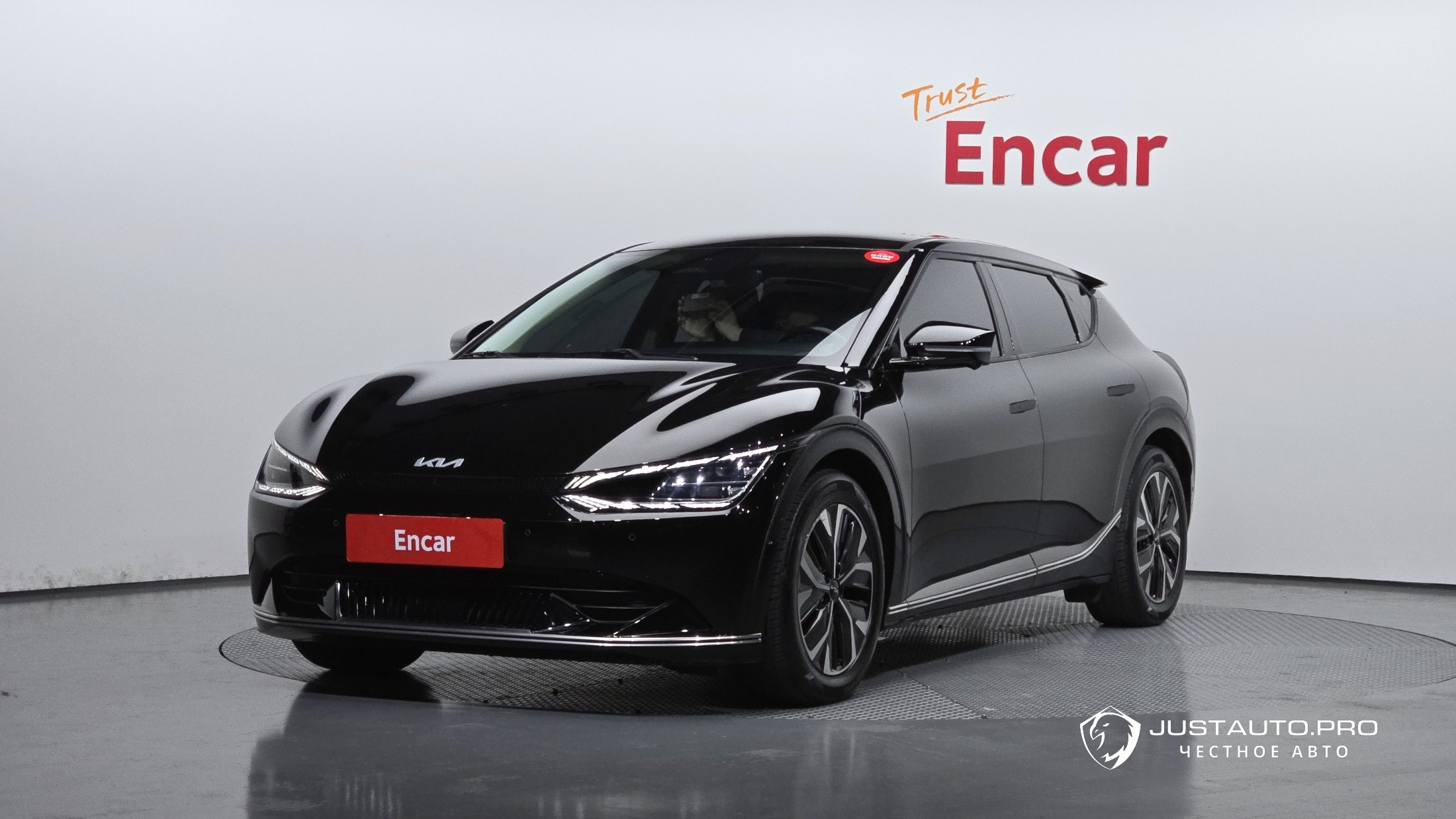 Автомобиль Kia EV6