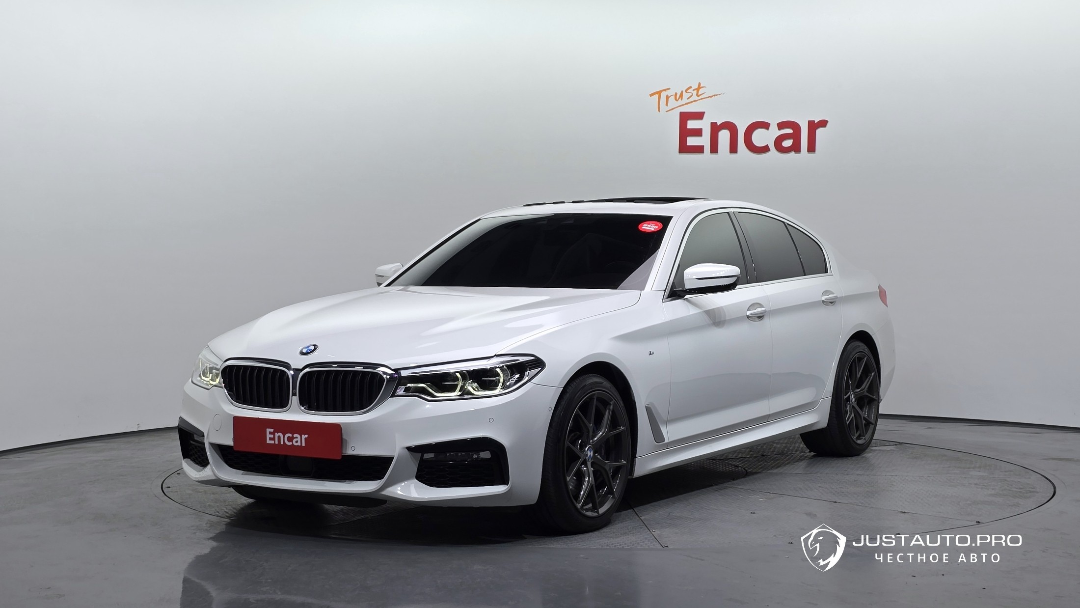 Автомобиль BMW 5-Series
