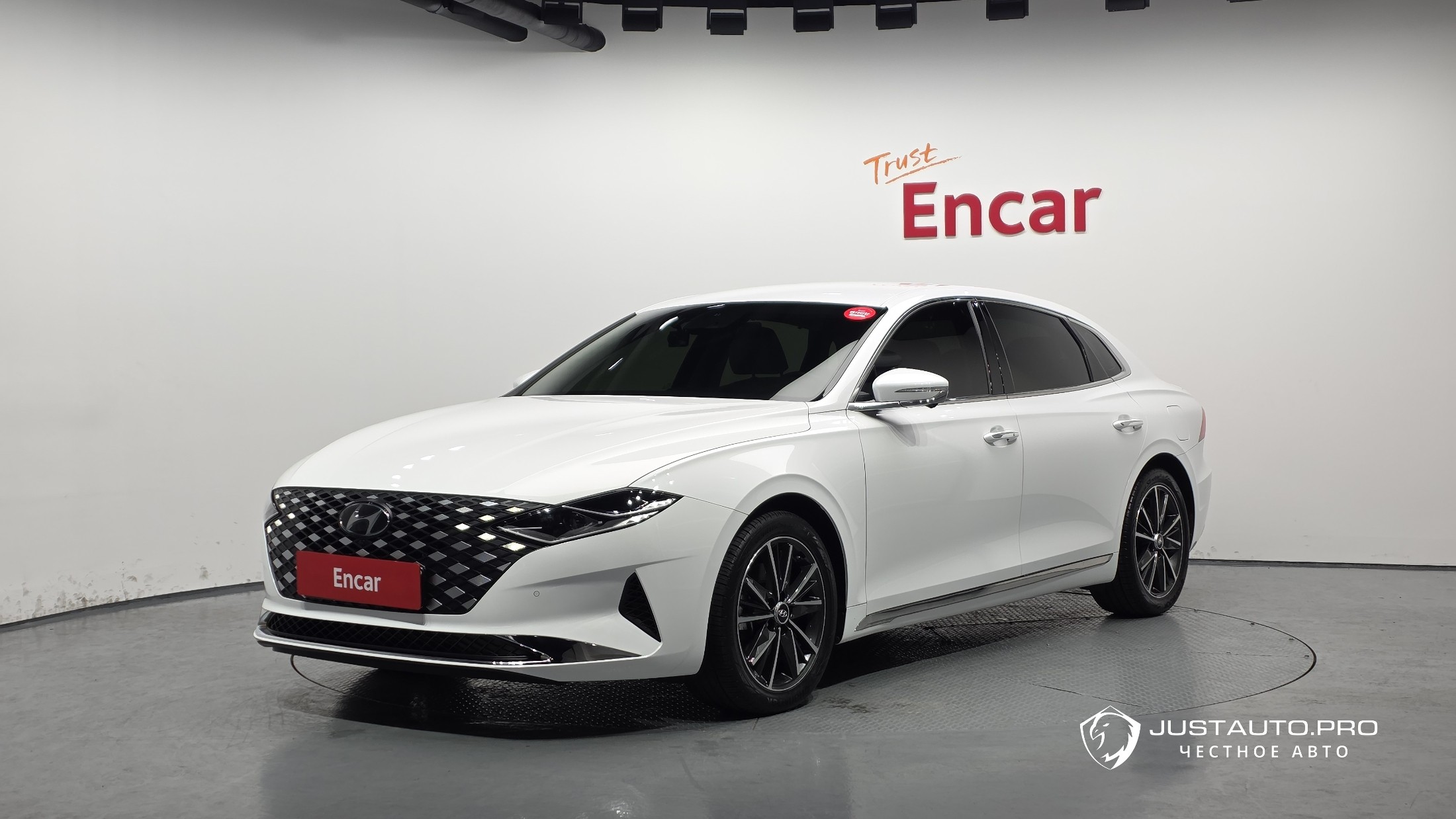 Автомобиль Hyundai Grandeur