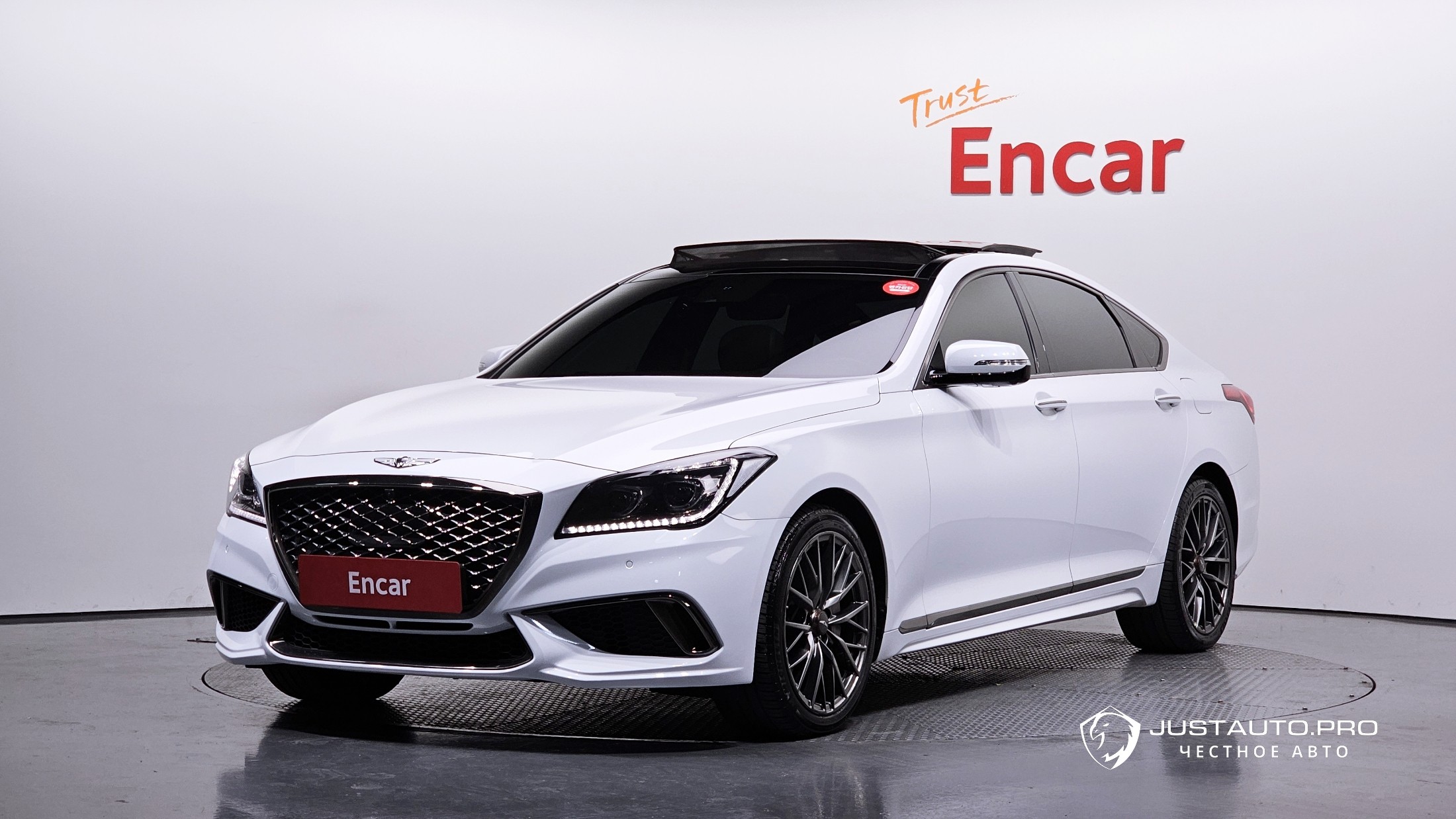 Автомобиль Genesis G80