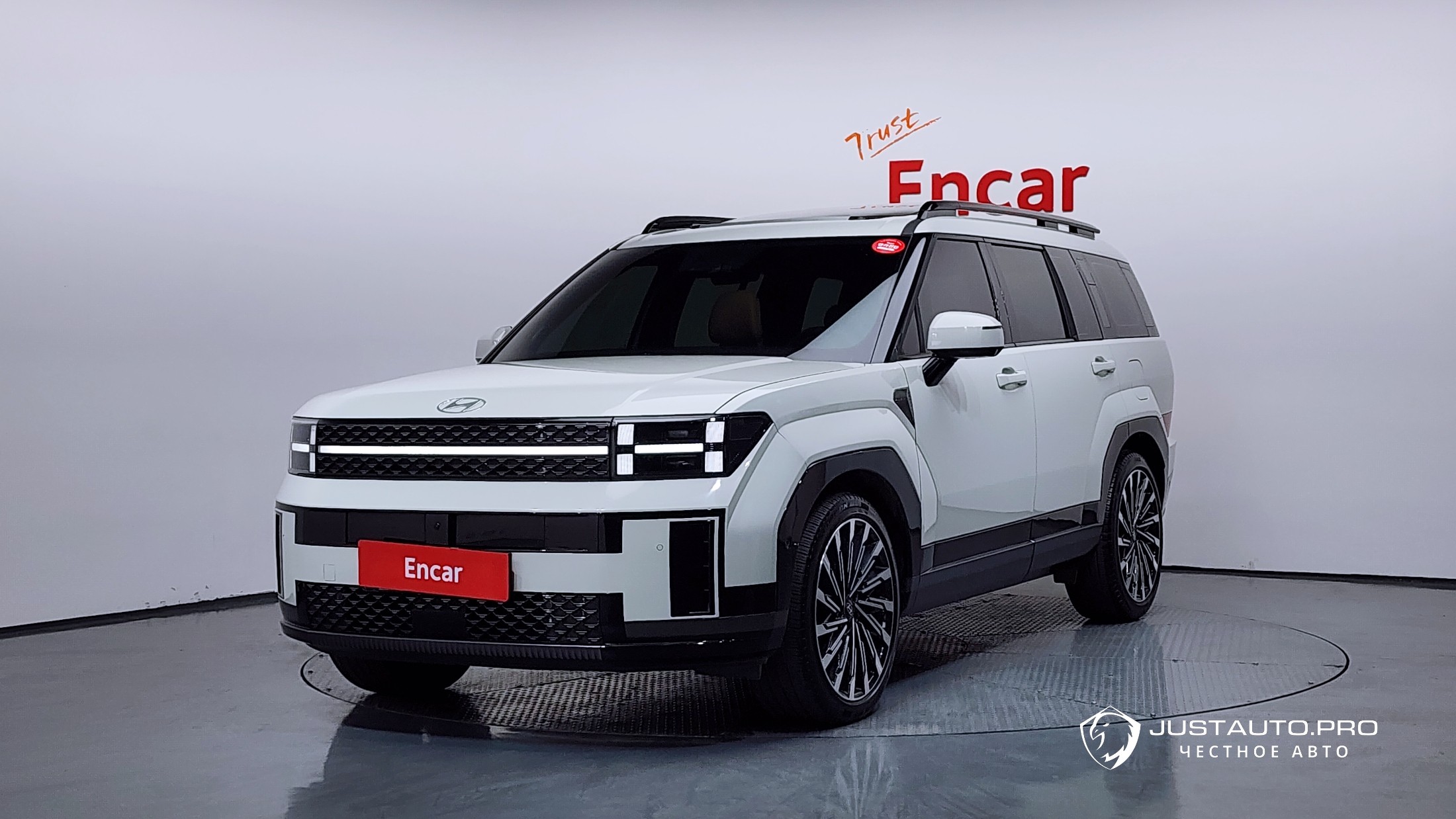 Автомобиль Hyundai Santafe