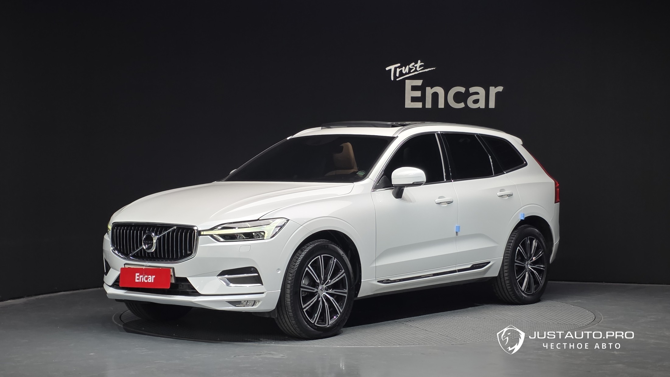 Автомобиль Volvo XC60