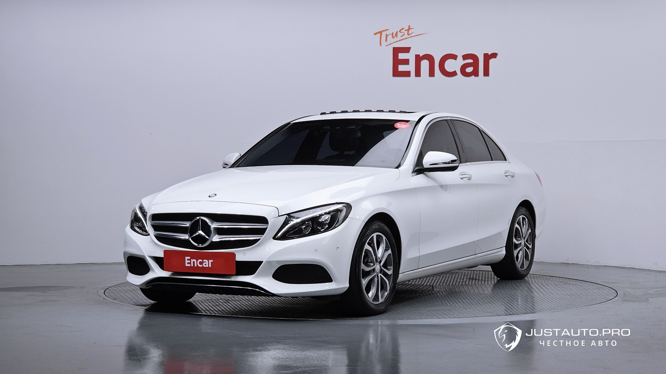 Автомобиль Mercedes-Benz C-Class