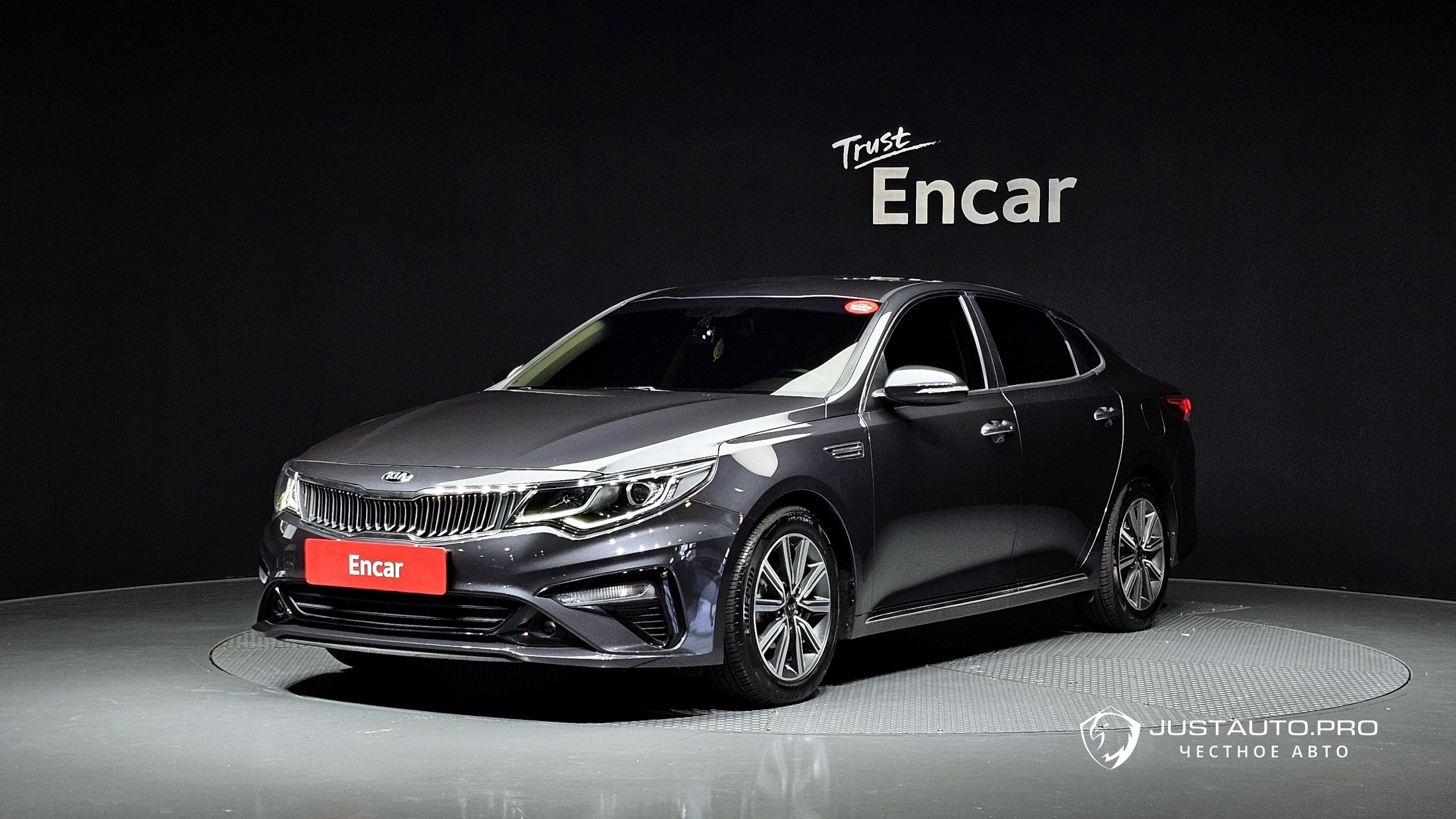 Автомобиль Kia K5