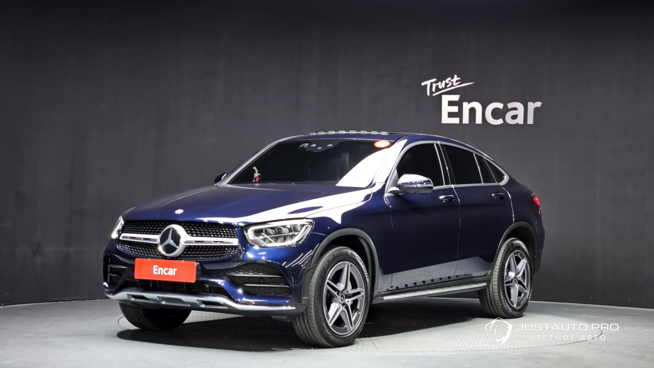Автомобиль Mercedes-Benz GLC-Class