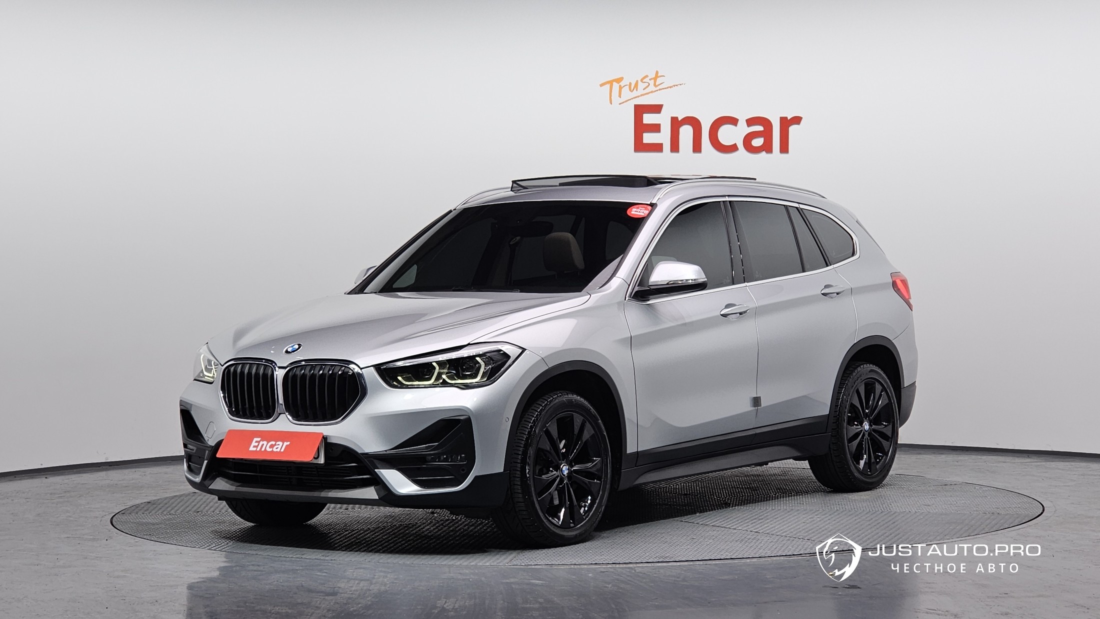 Автомобиль BMW X1