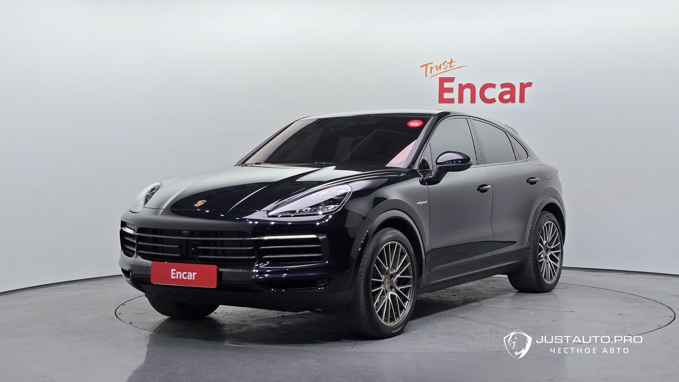 Автомобиль Porsche Cayenne