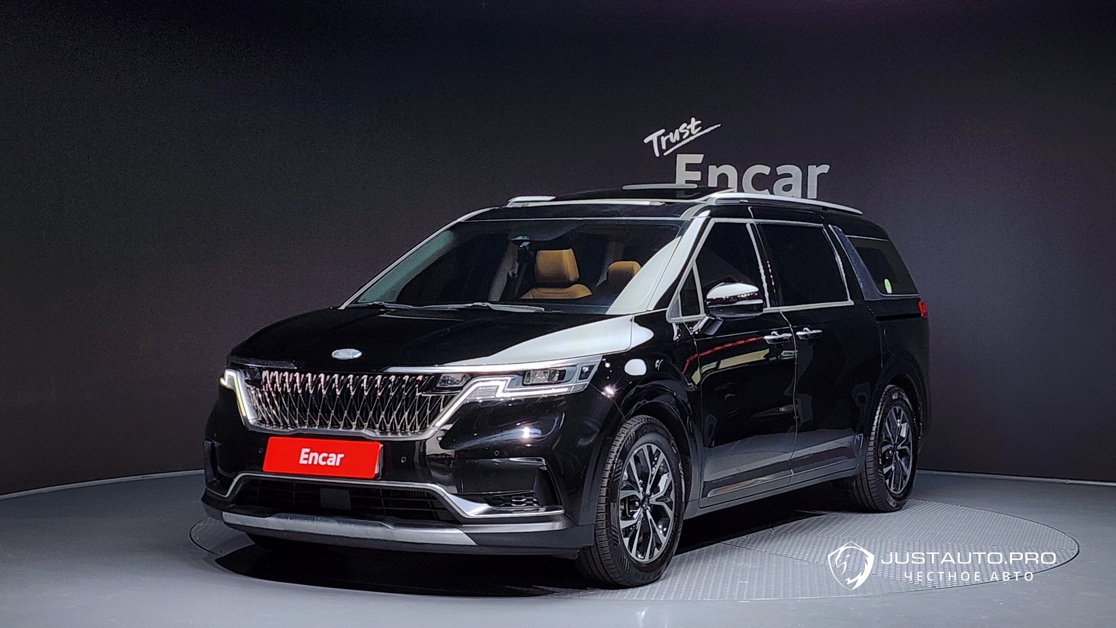 Автомобиль Kia Canival