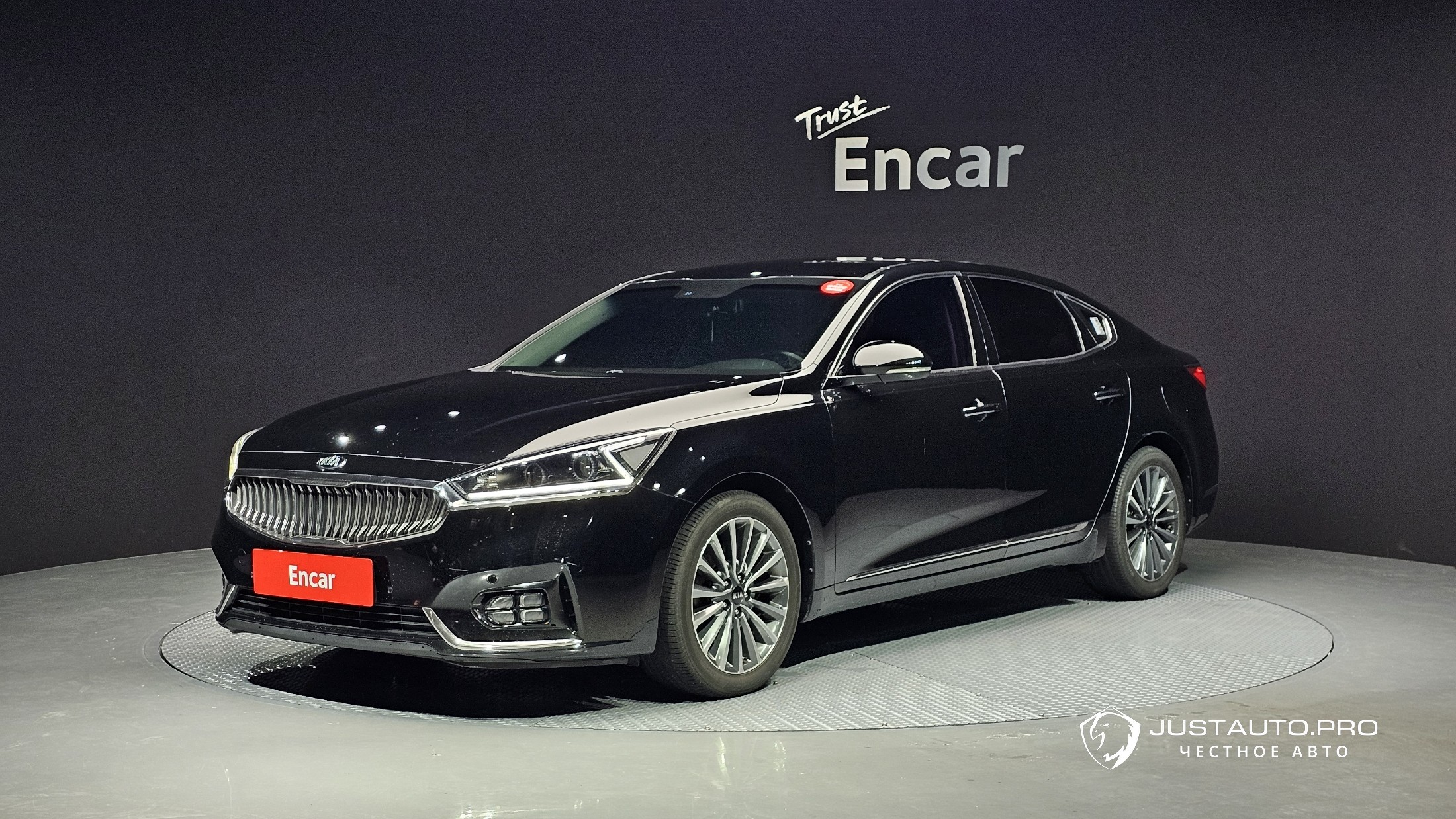 Автомобиль Kia K7