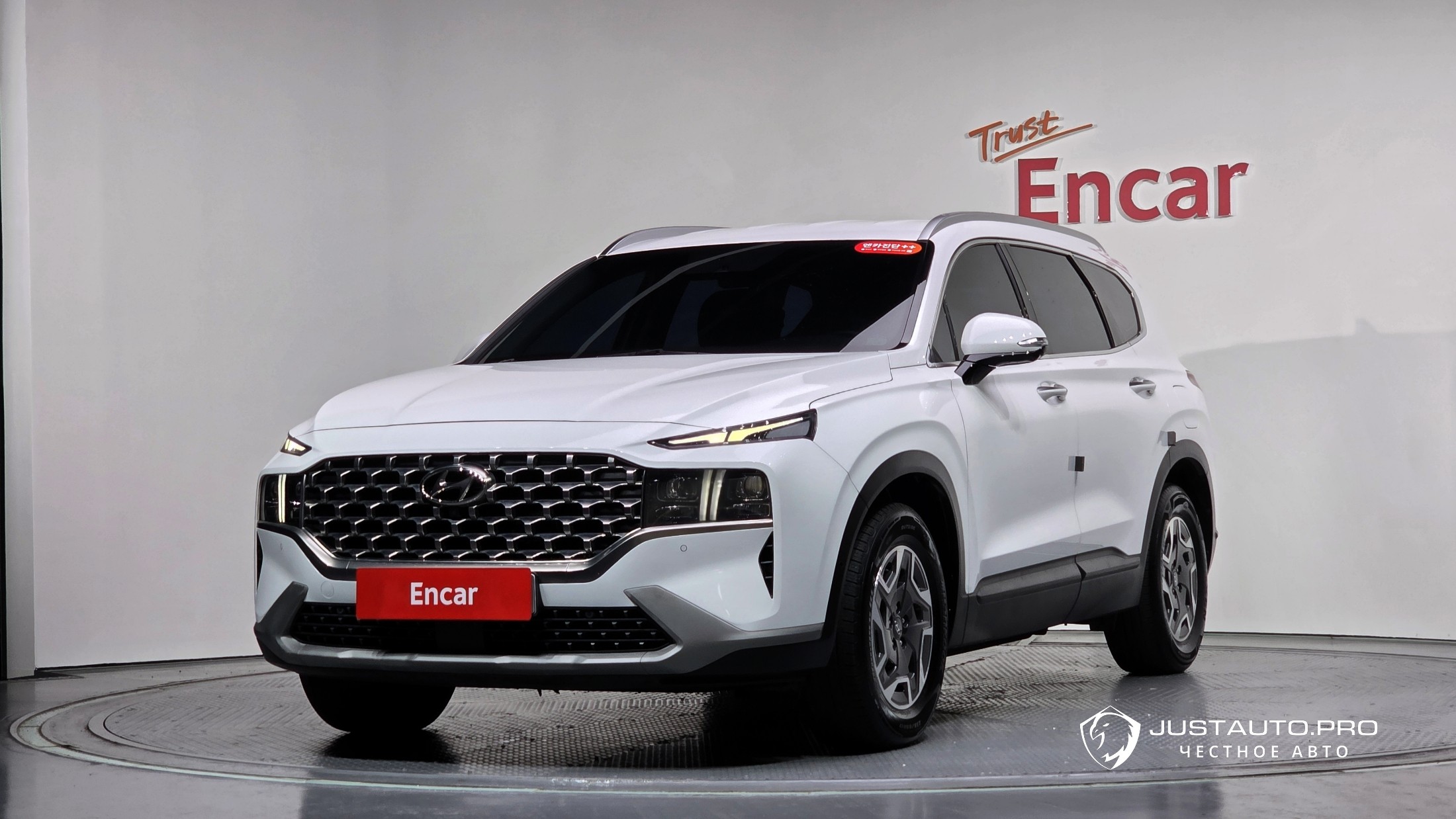 Автомобиль Hyundai Santafe