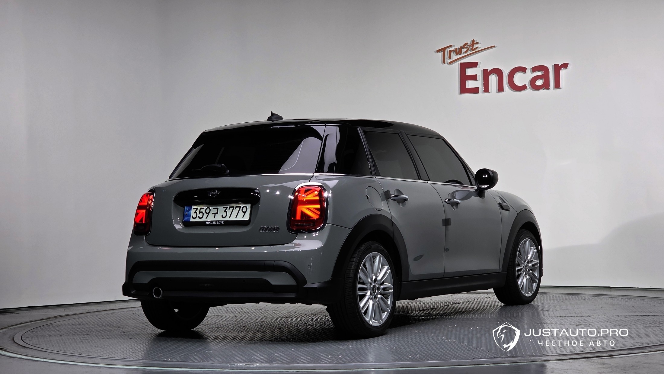 Автомобиль Mini Cooper