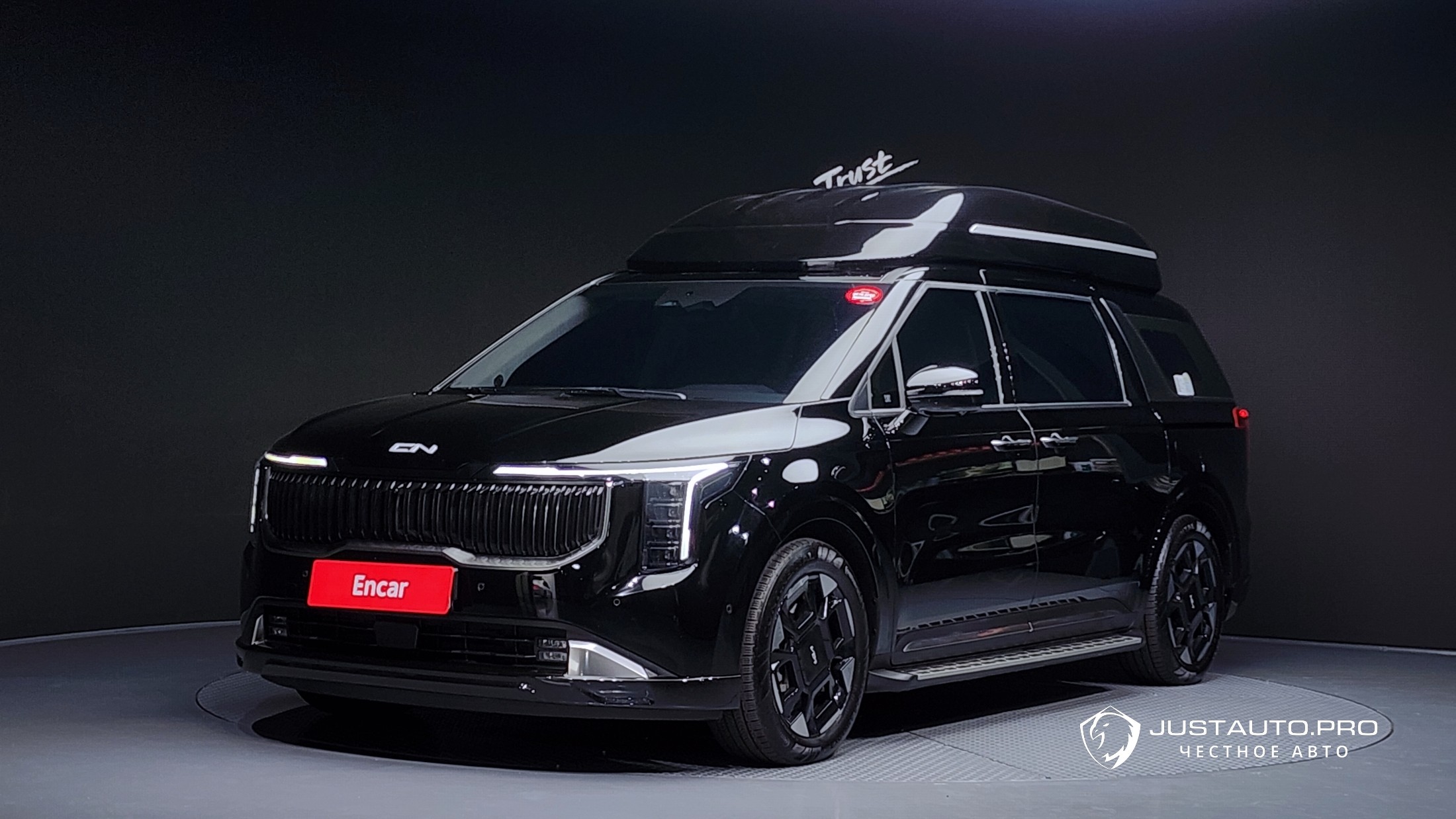 Автомобиль Kia Canival