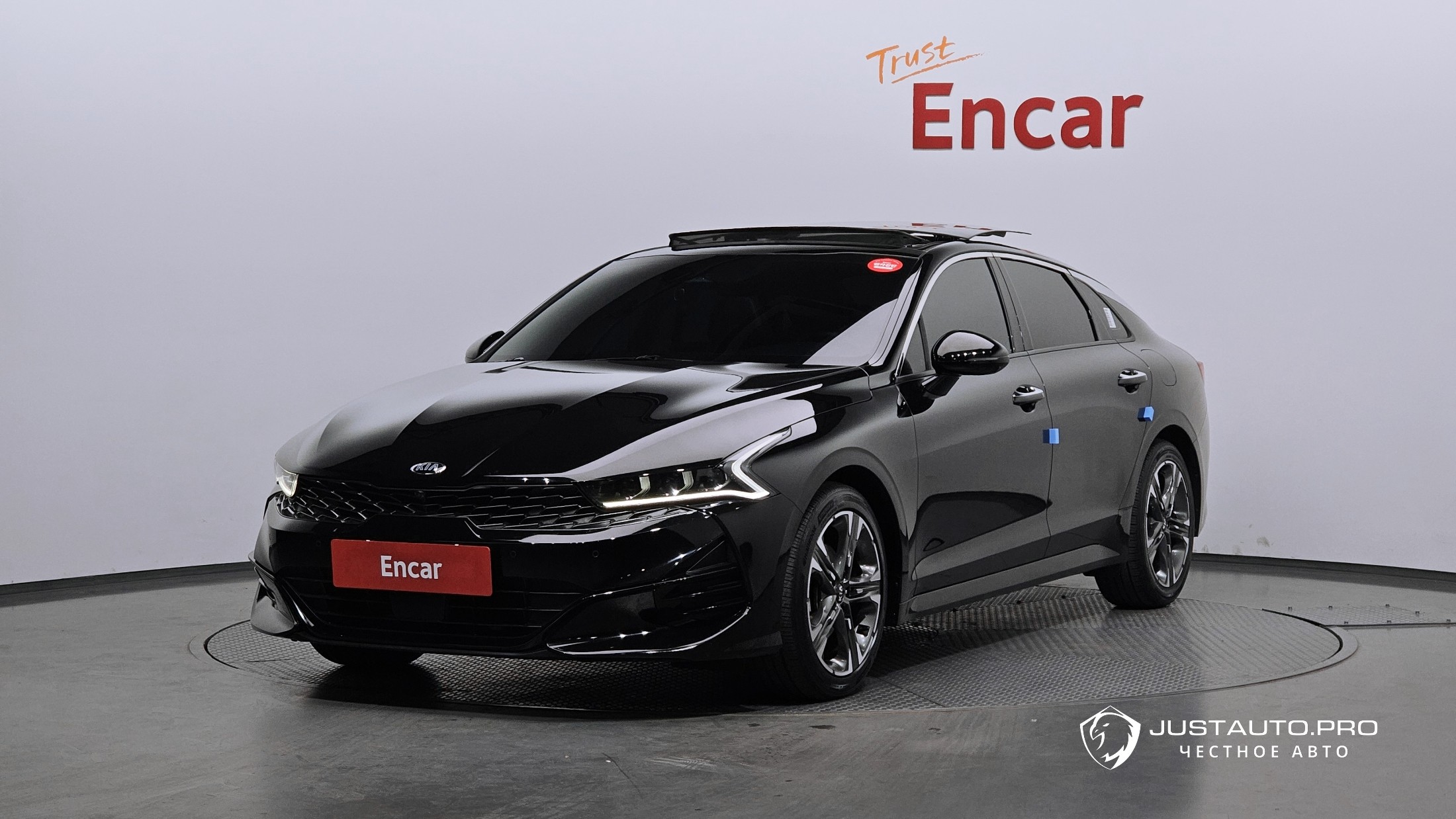 Автомобиль Kia K5