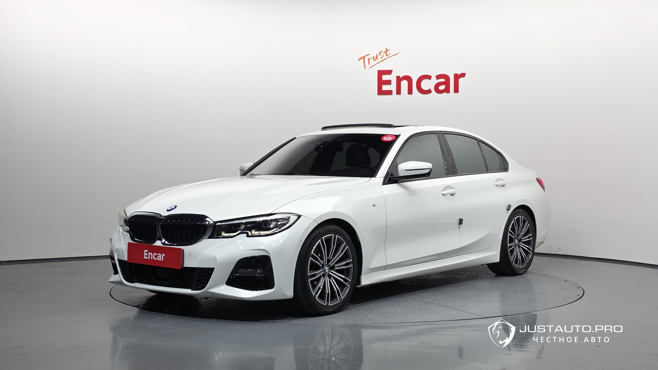 Автомобиль BMW 3-Series