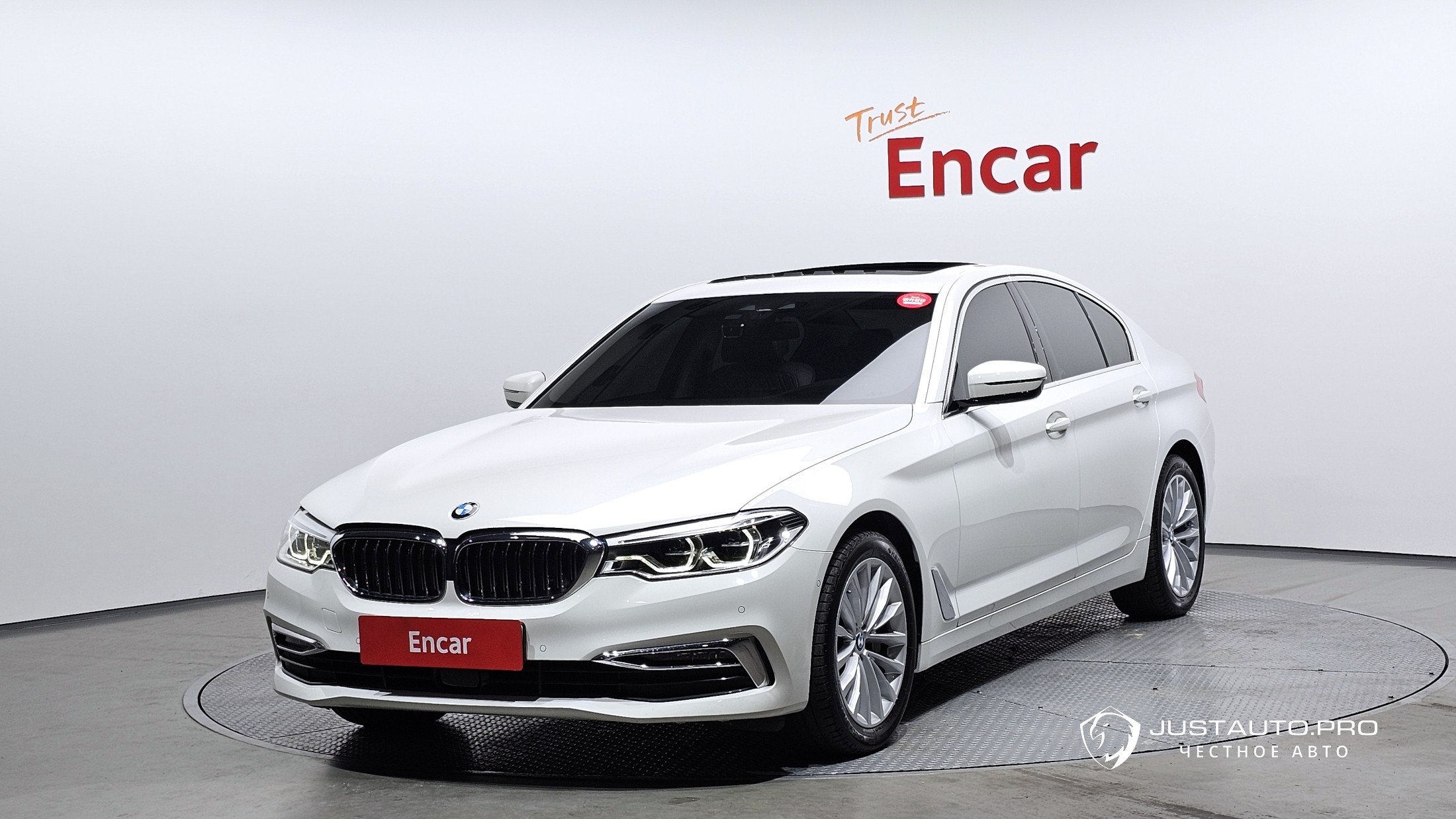 Автомобиль BMW 5-Series