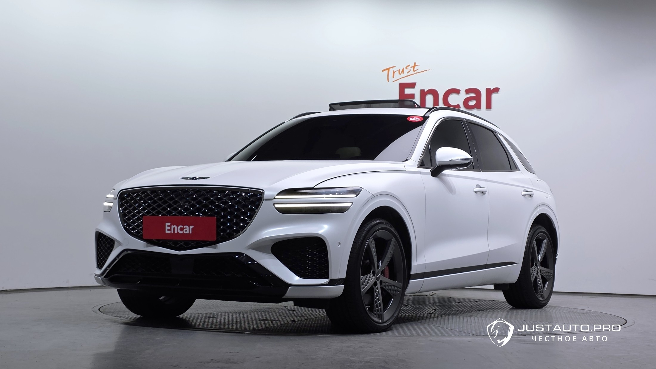 Автомобиль Genesis GV70