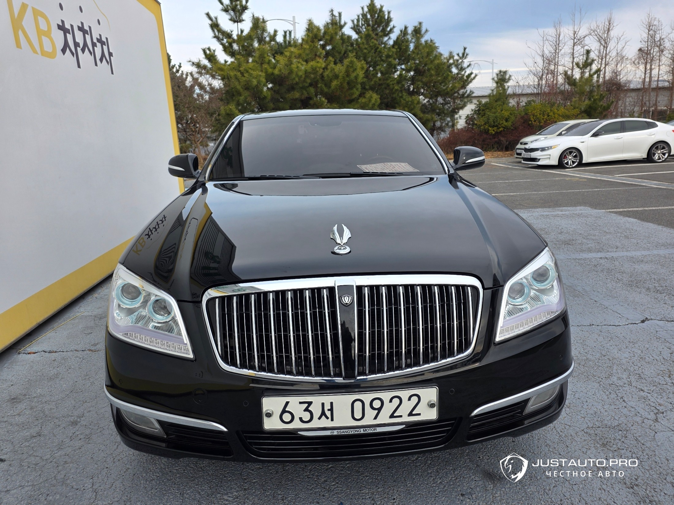 Автомобиль KG_Mobility_Ssangyong Chairman