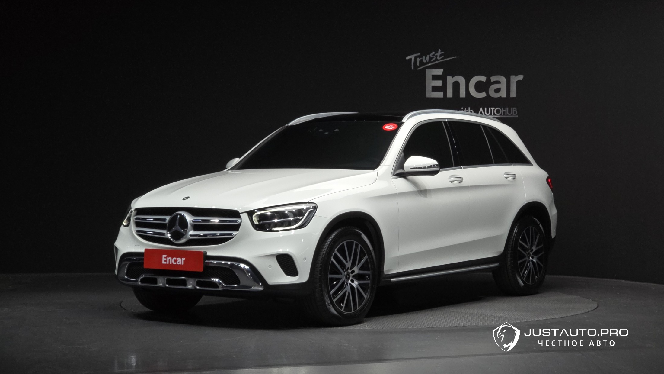 Автомобиль Mercedes-Benz GLC-Class