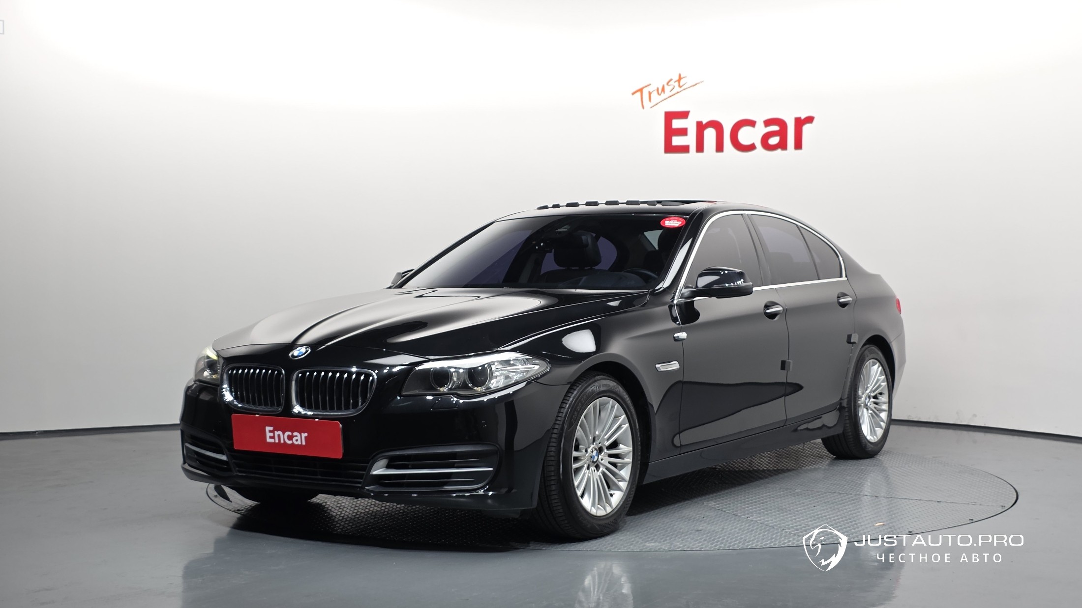 Автомобиль BMW 5-Series