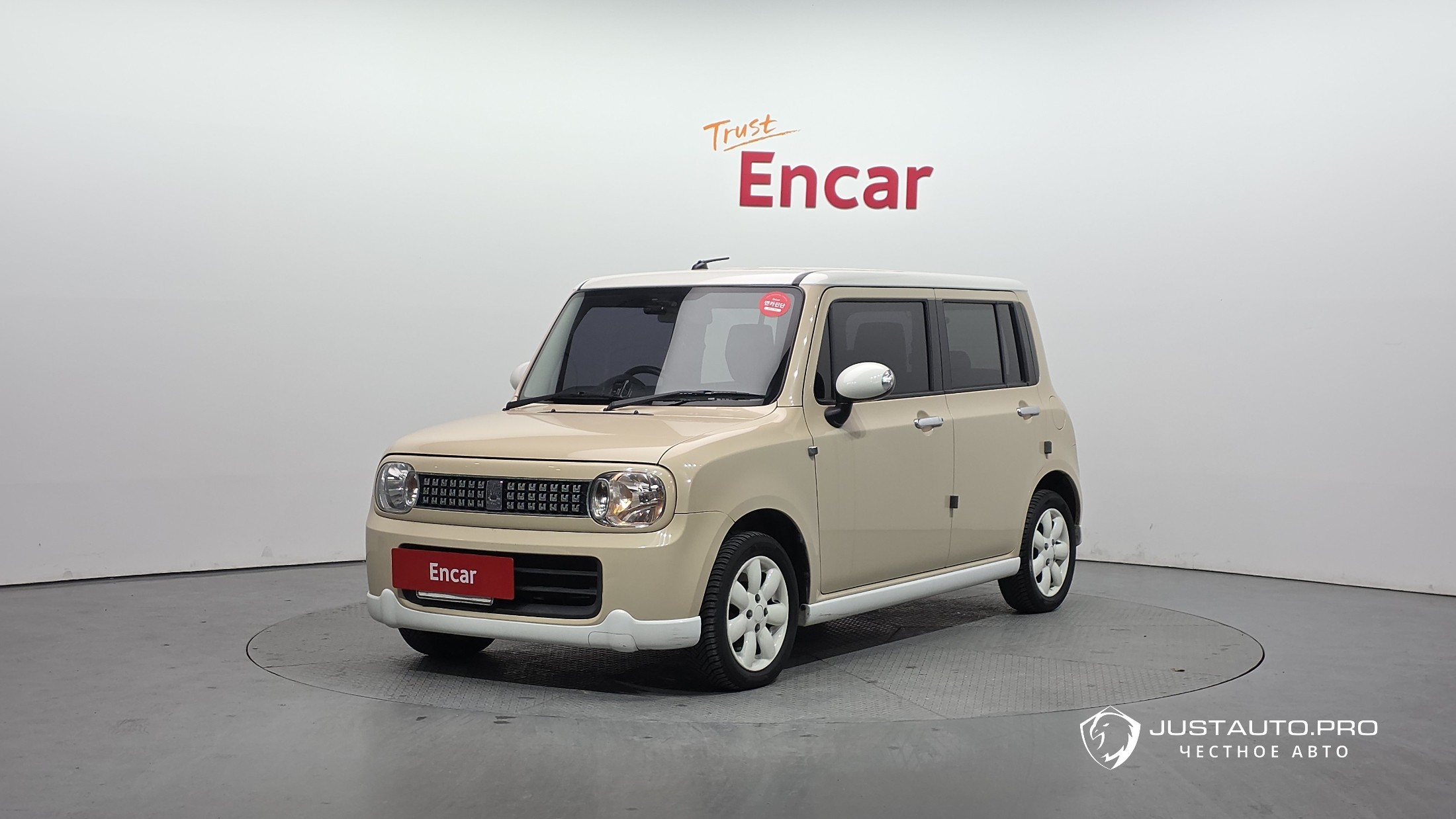 Автомобиль Suzuki Alto Lapin