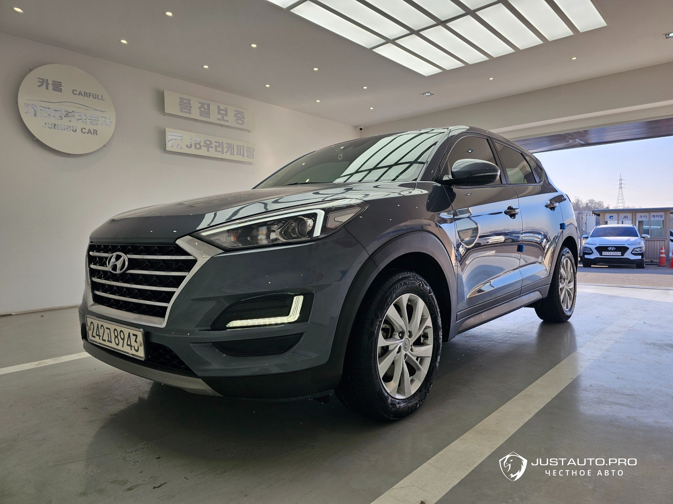 Автомобиль Hyundai Tucson