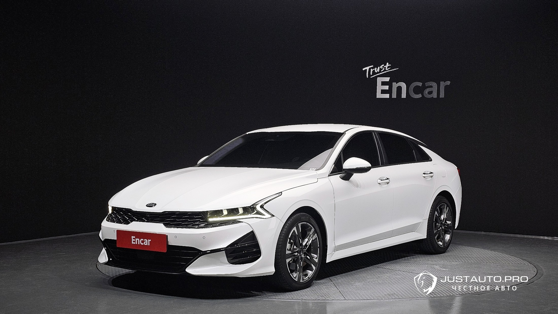 Автомобиль Kia K5