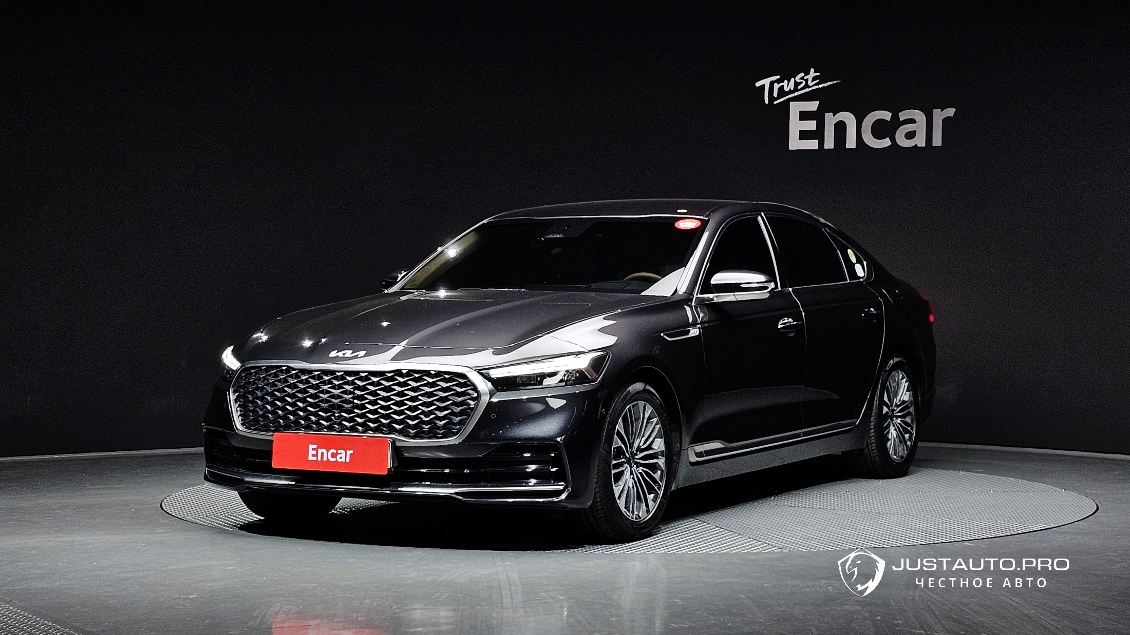 Автомобиль Kia K9