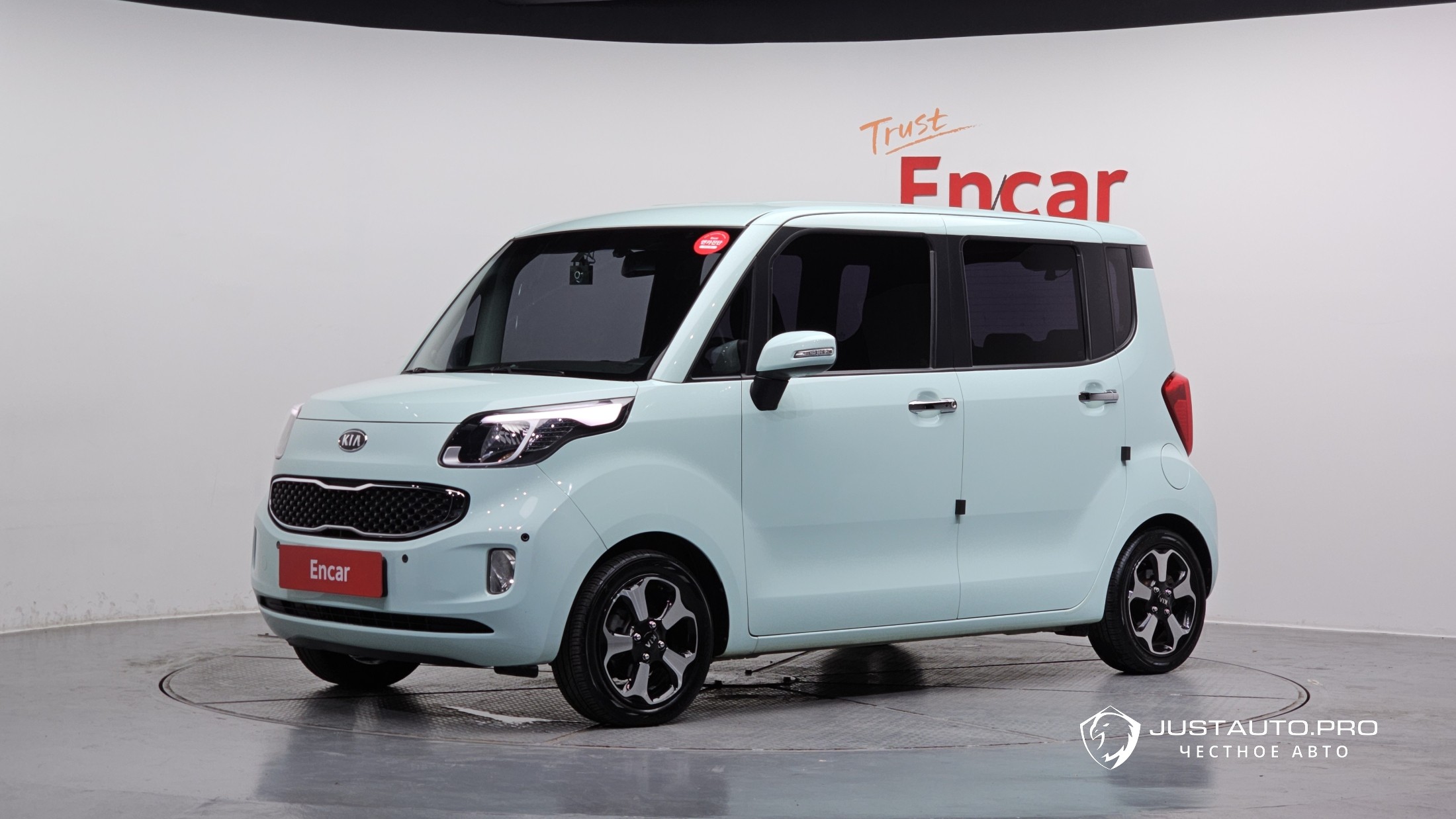 Автомобиль Kia RAY